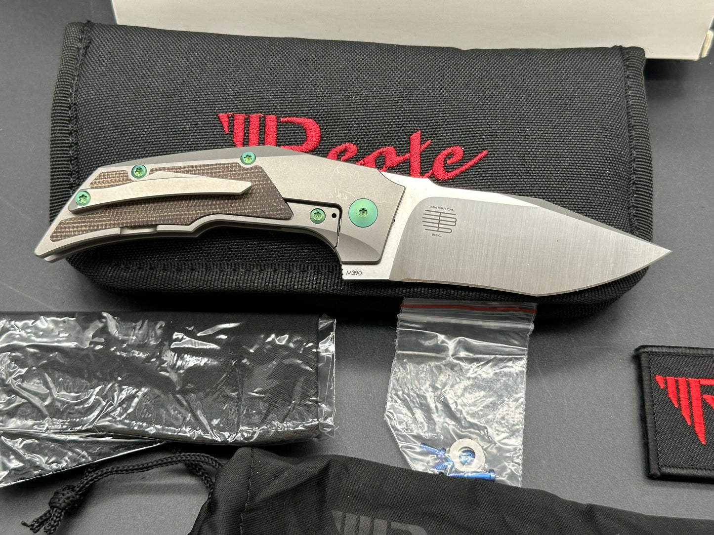 Reate Bharucha T3000 Frame Lock Green Micarta/Ti Green Screws