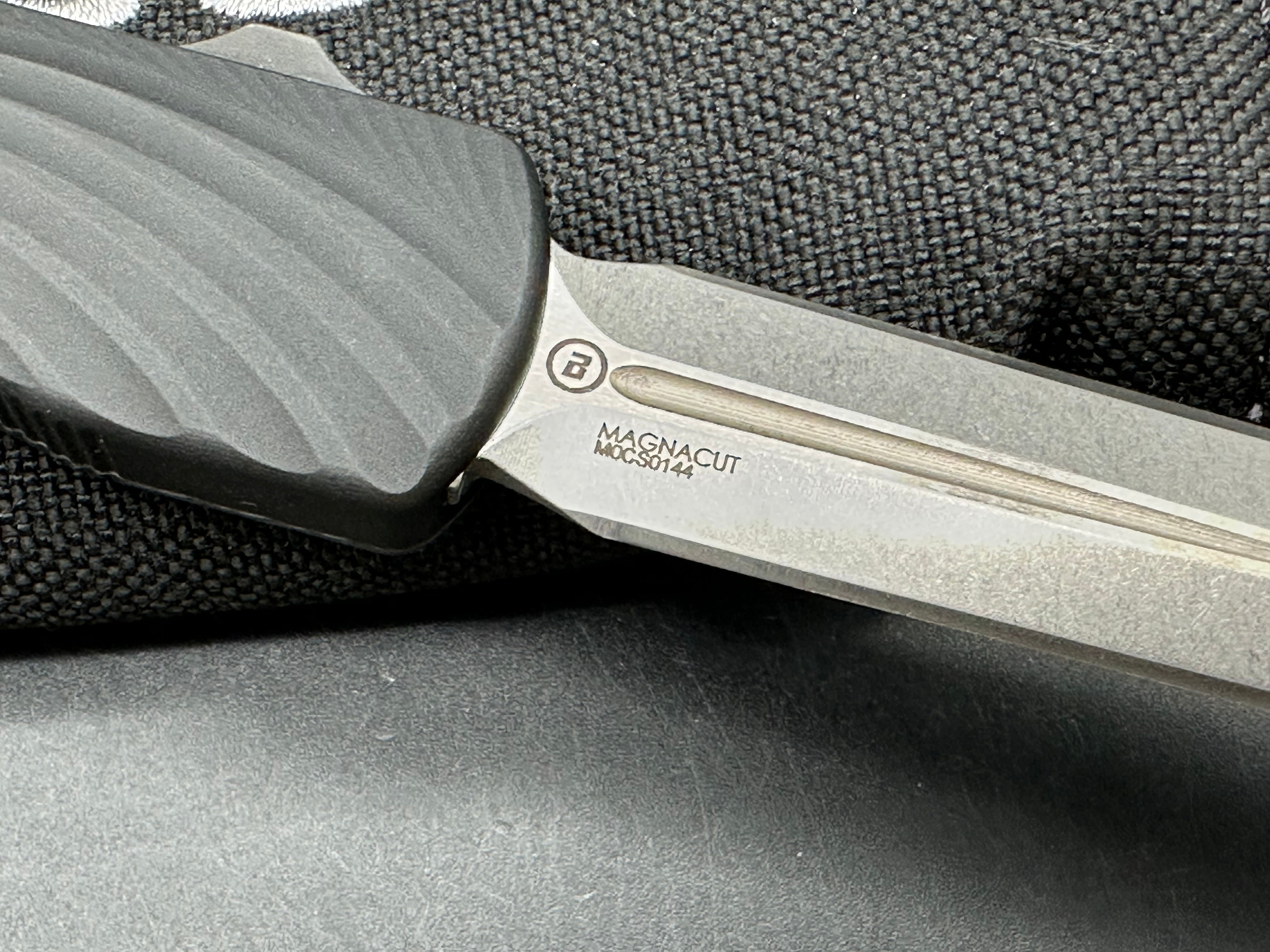 Hogue Counterstrike OTF Carbon fiber CPM-MagnaCut