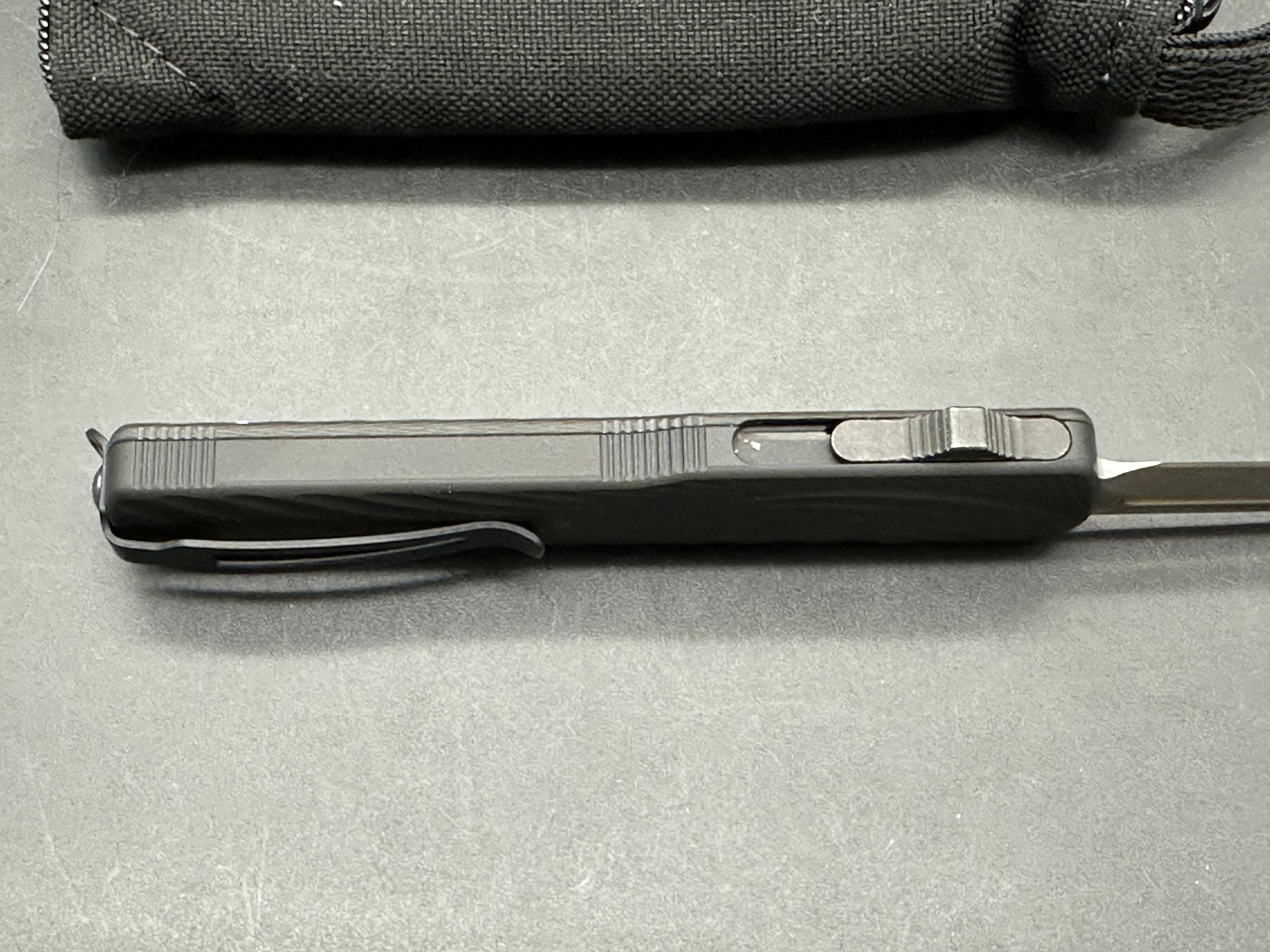 Hogue Counterstrike OTF Carbon fiber CPM-MagnaCut