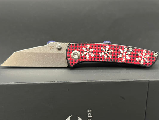 Little Main Street Plaid Red Snowflake Print Handle