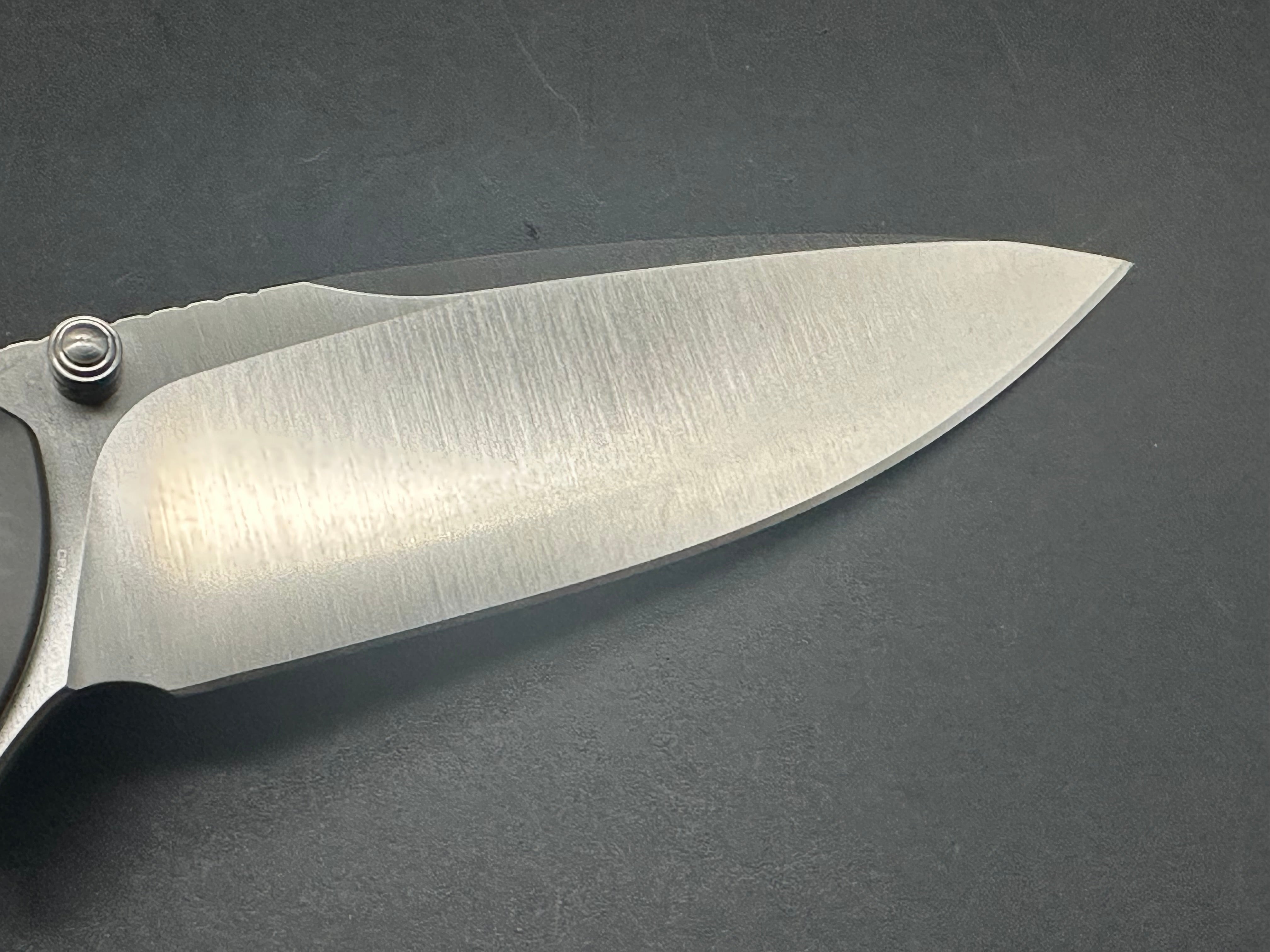 WE SUBJUGATOR GRAY TITANIUM HANDLE 20CV PLAIN EDGE SATIN