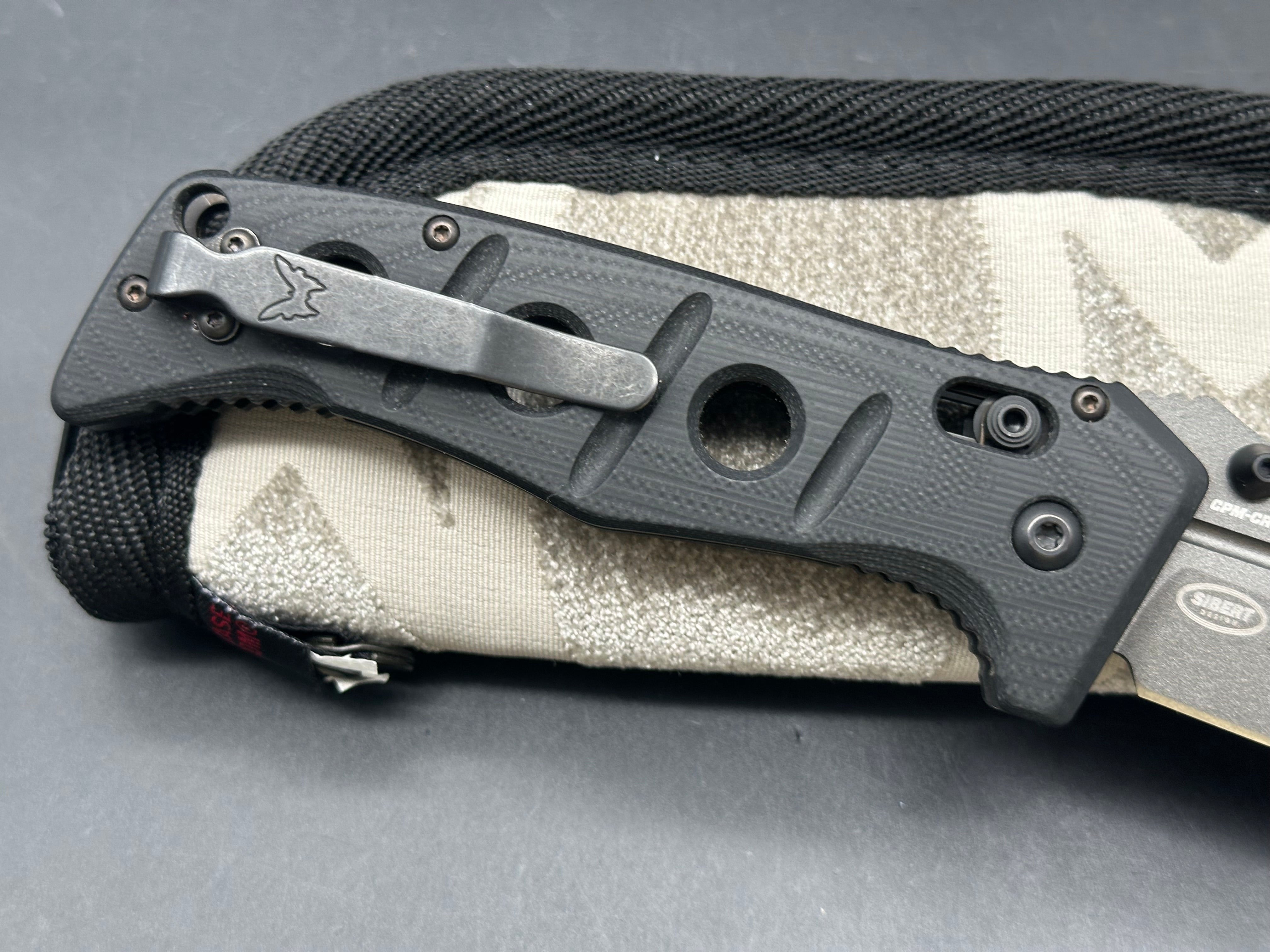 Benchmade Adamas Black G-10 Handle, Axis Lock, Gray Cerakote CPM-CRUWEAR (3.80” DP) Blade