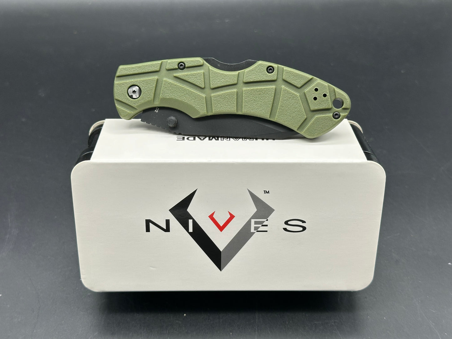 V Nives Rocky Folding Knife 3.25" D2 Black Clip Point Plain Blade, Green FRN Handles, Lockback