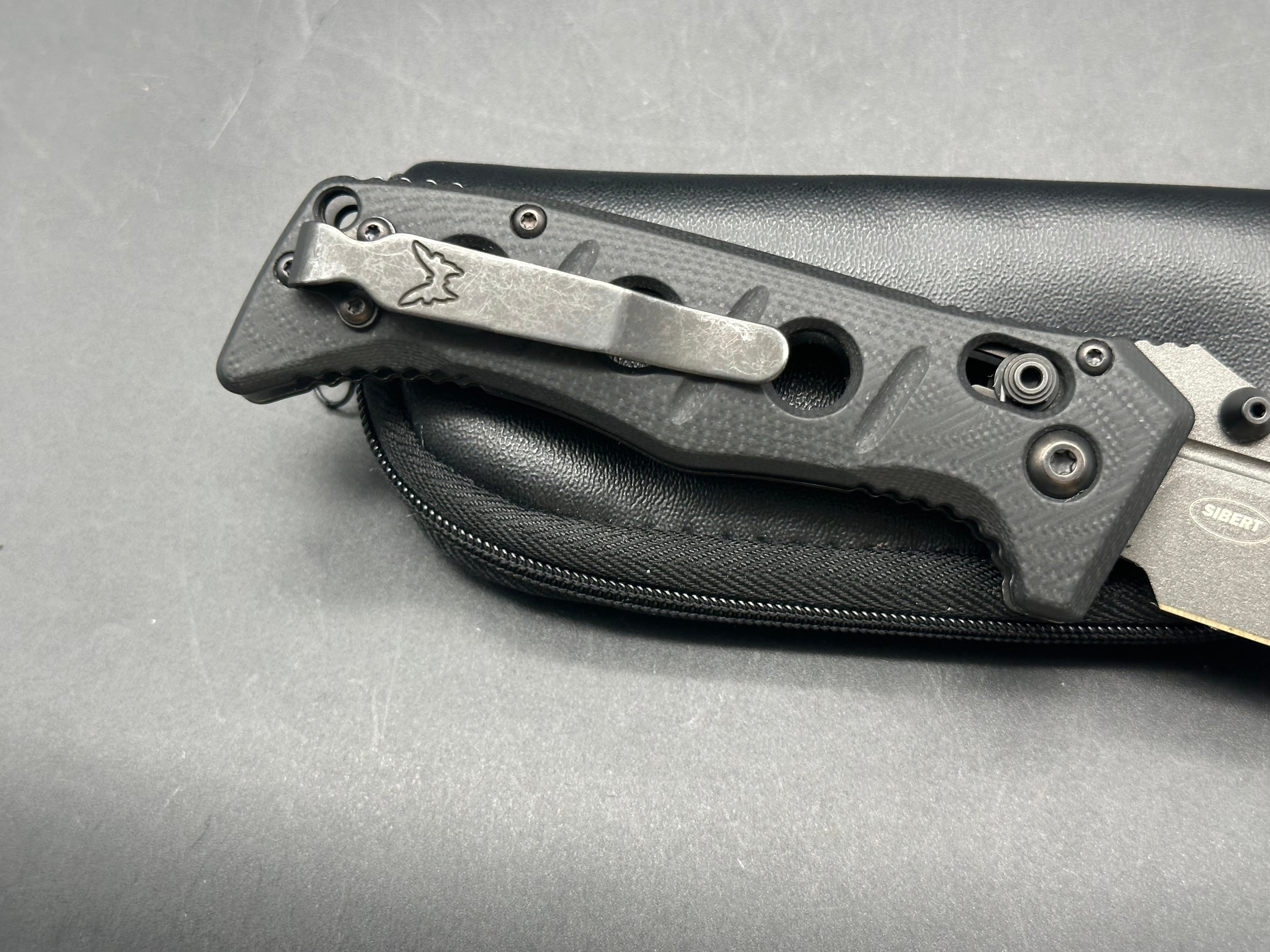 Benchmade Mini Adamas Black G-10 Handle Gray Cerakote CPM-CRUWEAR (3.30” DP) Blade