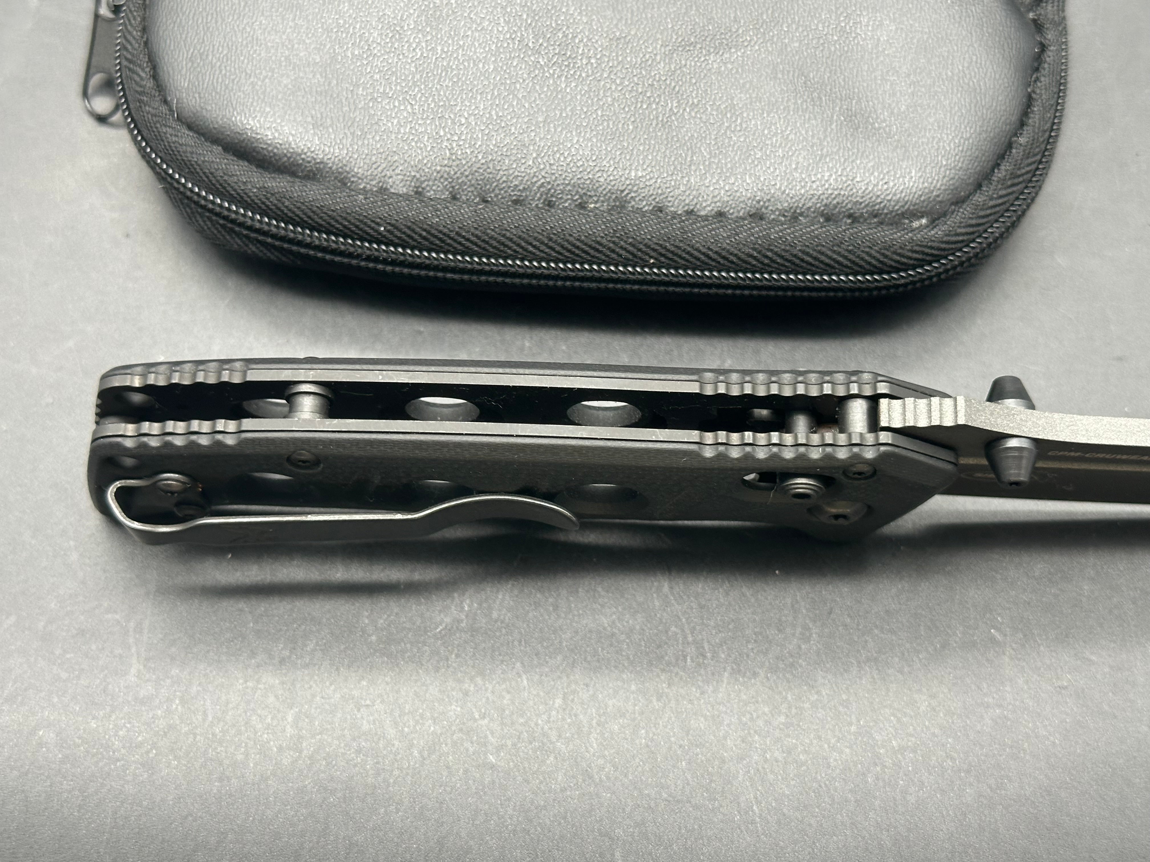 Benchmade Mini Adamas Black G-10 Handle Gray Cerakote CPM-CRUWEAR (3.30” DP) Blade