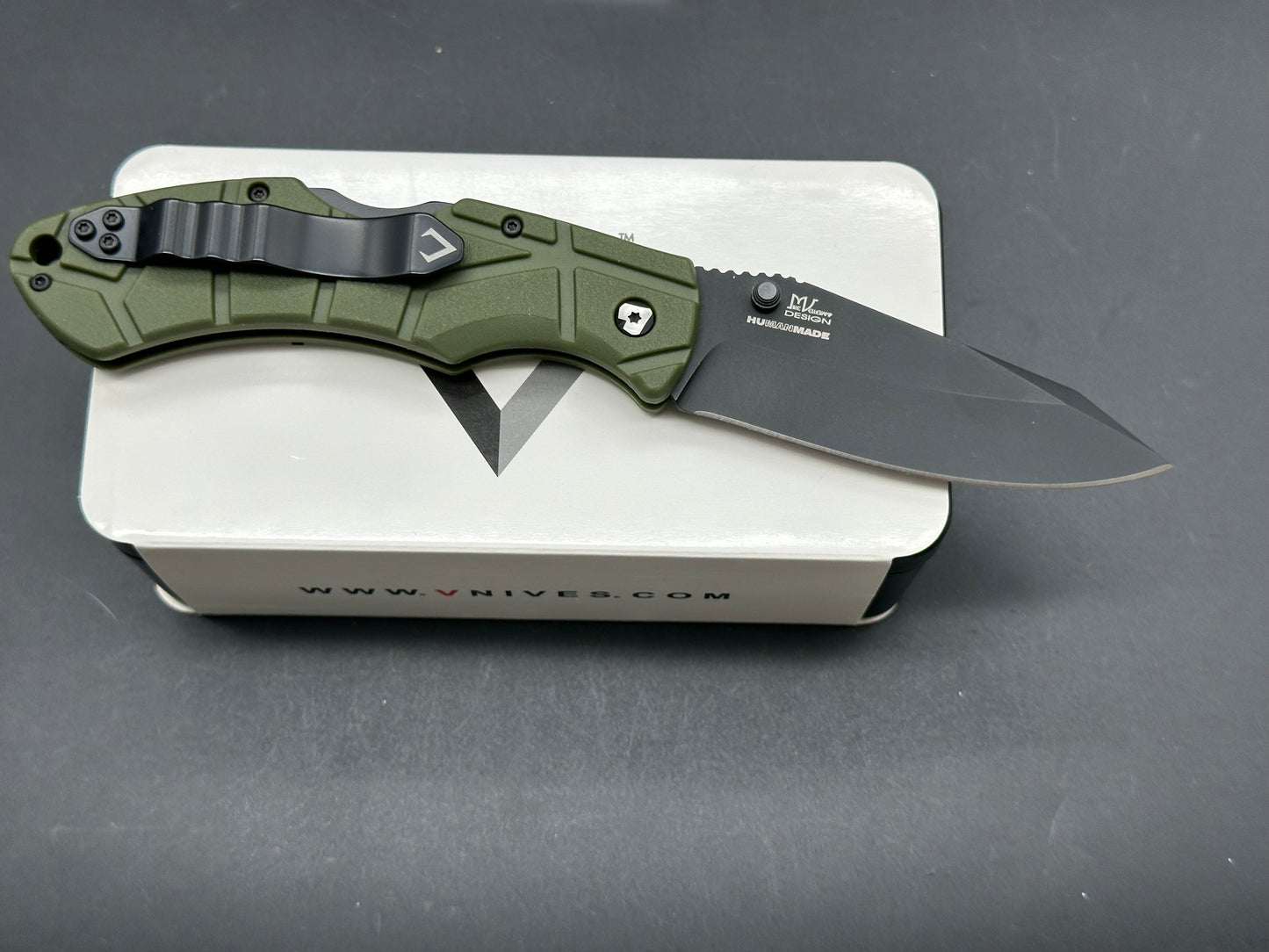 V Nives Rocky Folding Knife 3.25" D2 Black Clip Point Plain Blade, Green FRN Handles, Lockback