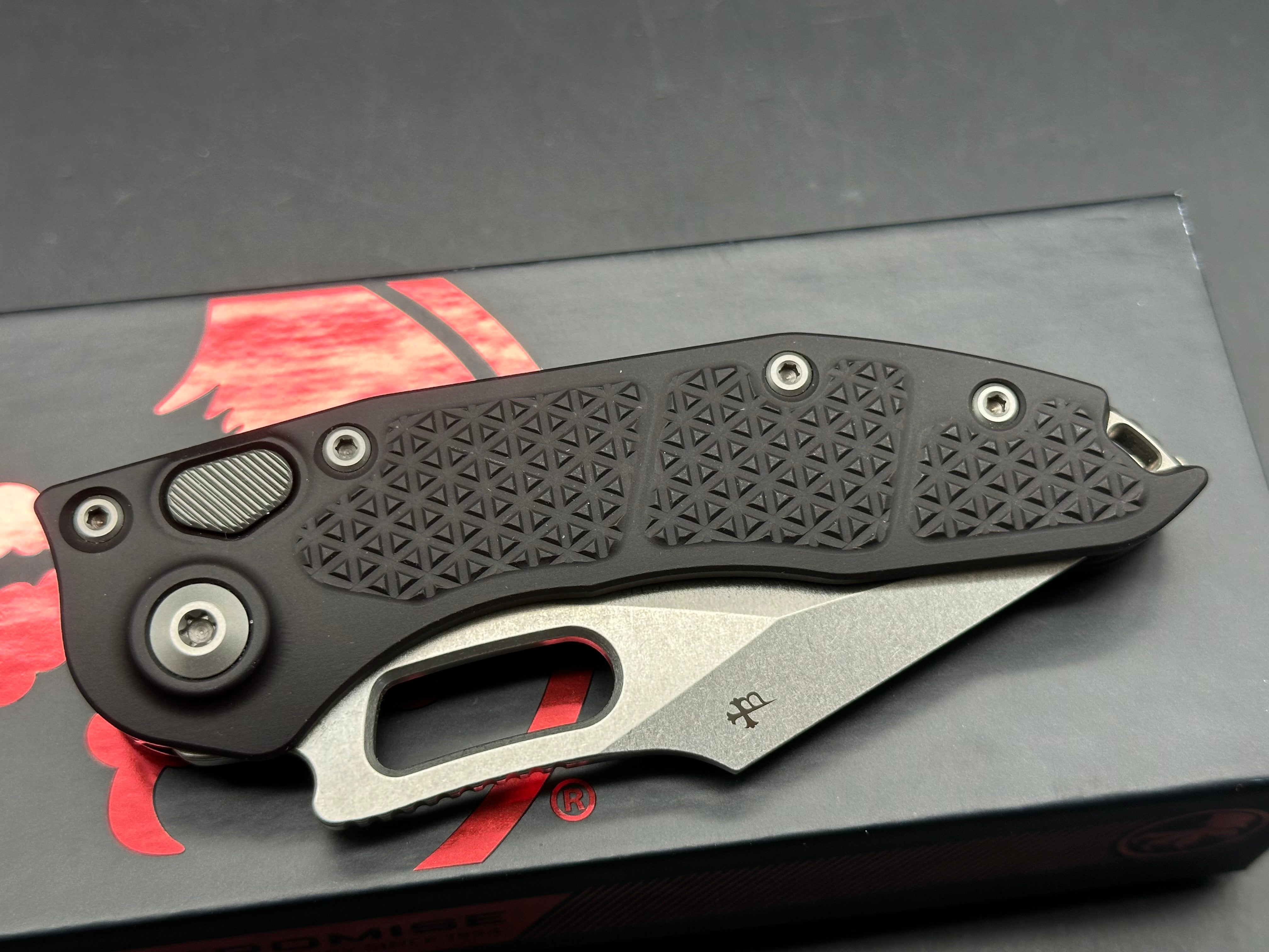 Microtech Stitch Automatic stone wash blade