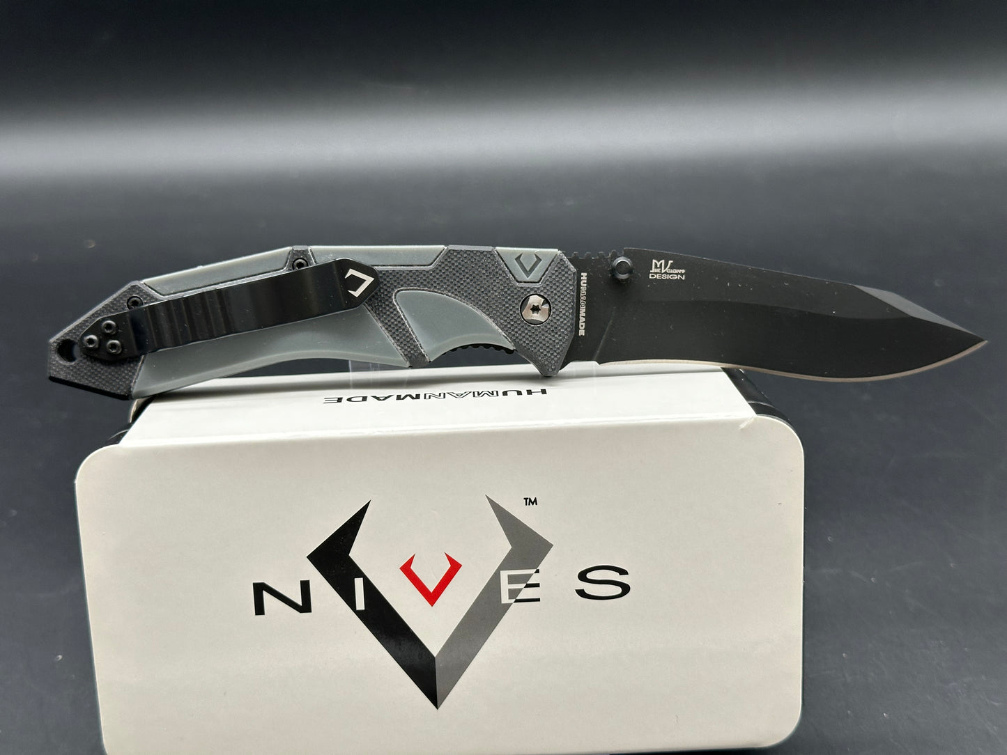 V Nives Fractal Assist Spring Assisted Knife Black/Gray G-10