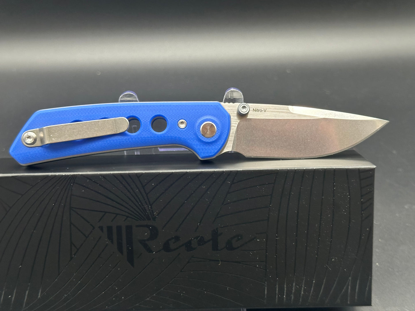 REATE PL-XT FOLDING KNIFE BLUE G10 HANDLE NITRO-V PLAIN EDGE STONEWASH FINISH