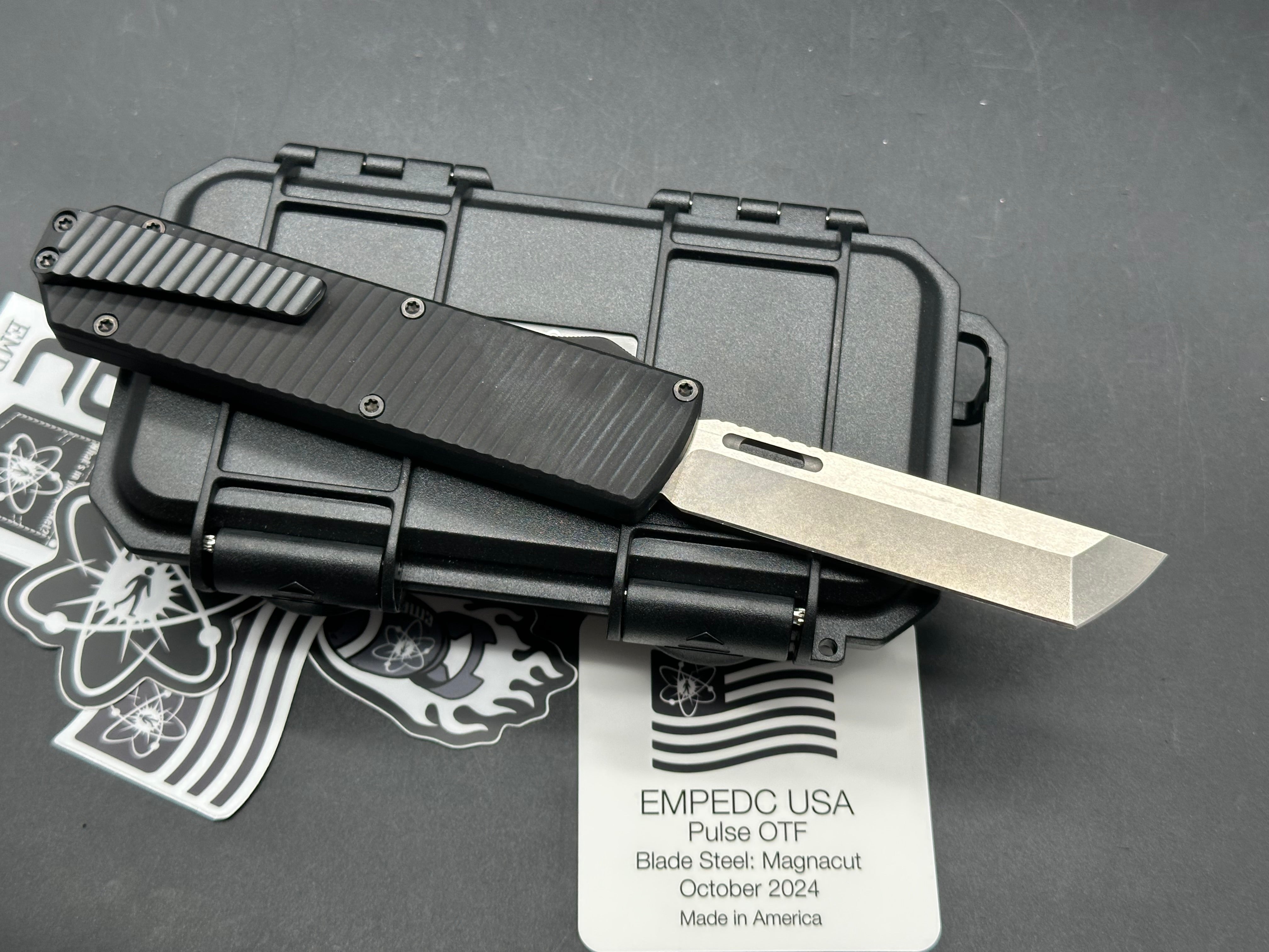 Emp EDC Pulse - black handle with a steel blade -two tone with stonewash and polished