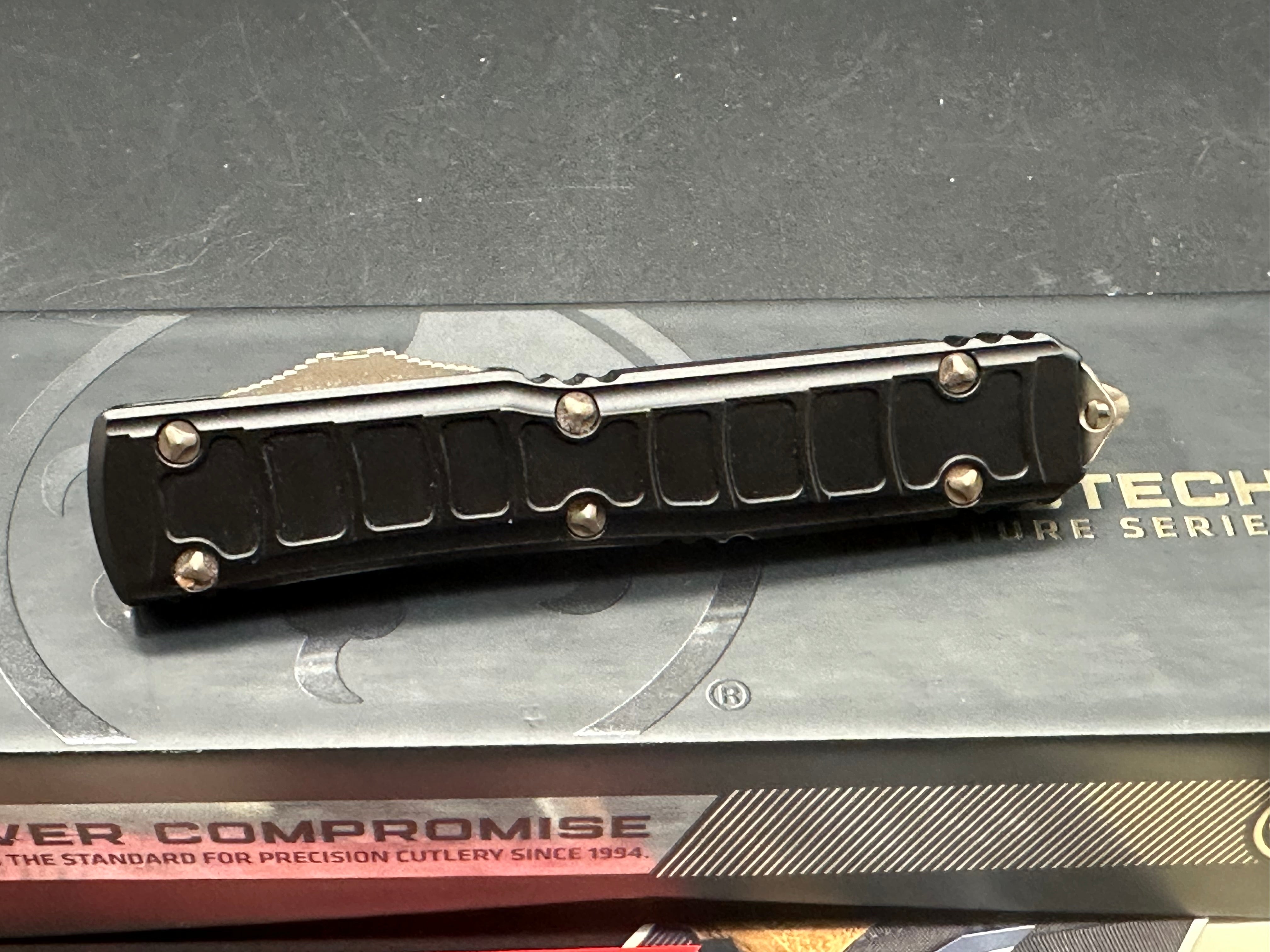 Microtech Ultratech 2 II D/E Signature Series Bronze Standard