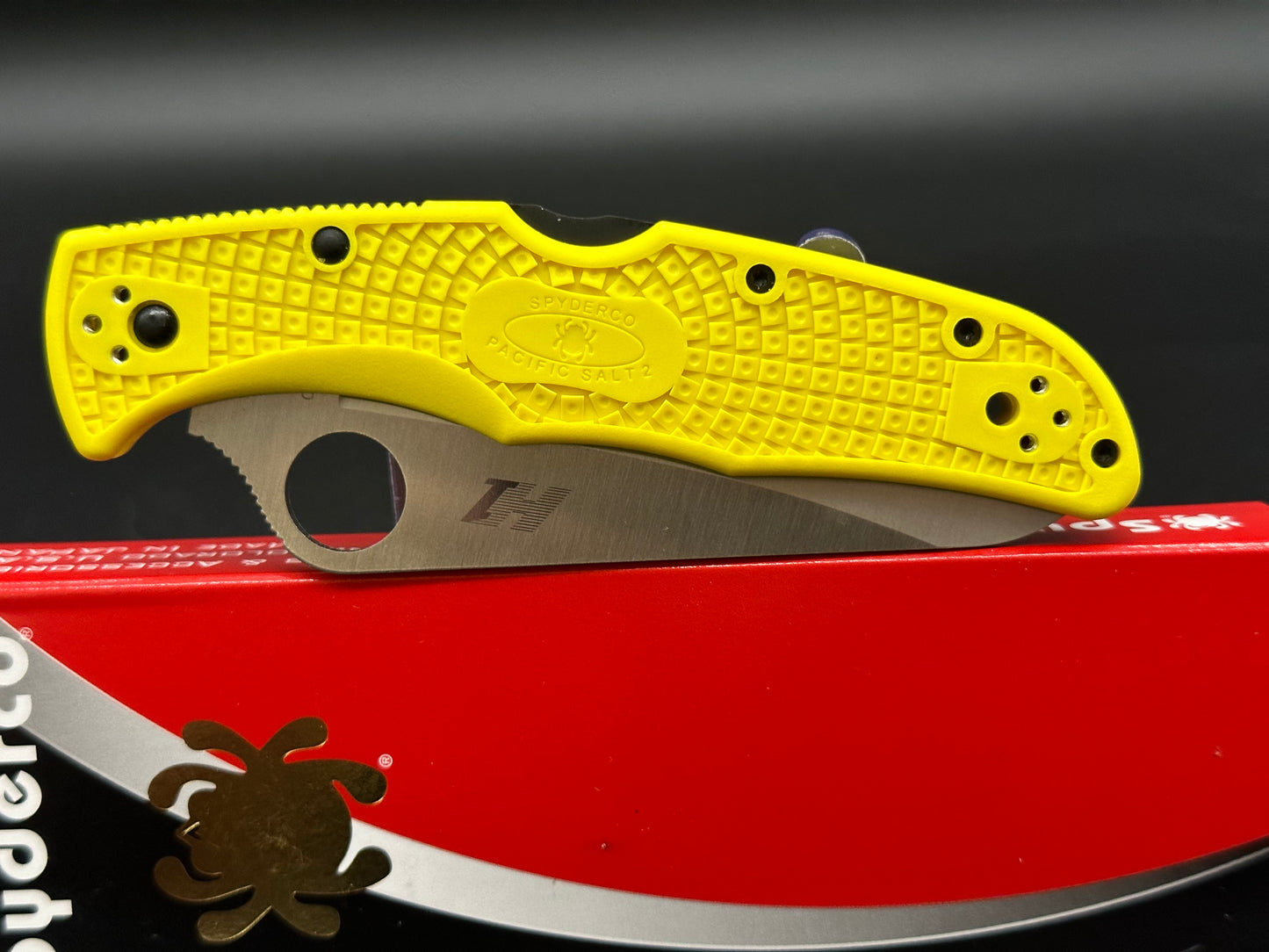 Spyderco Pacific Salt 2 Lockback Knife Yellow FRN