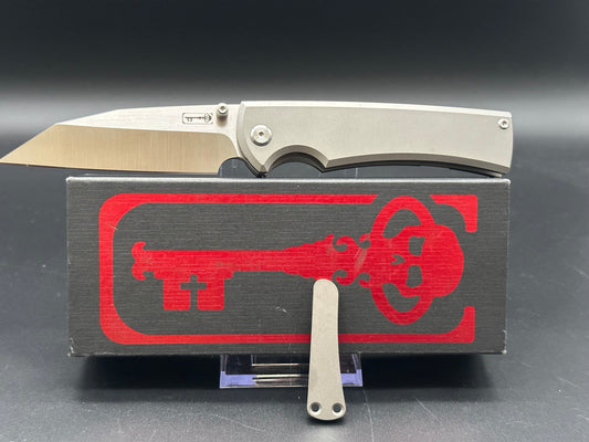 Chaves Ultramar Sangre Street Flipper Knife Titanium Warncliffe