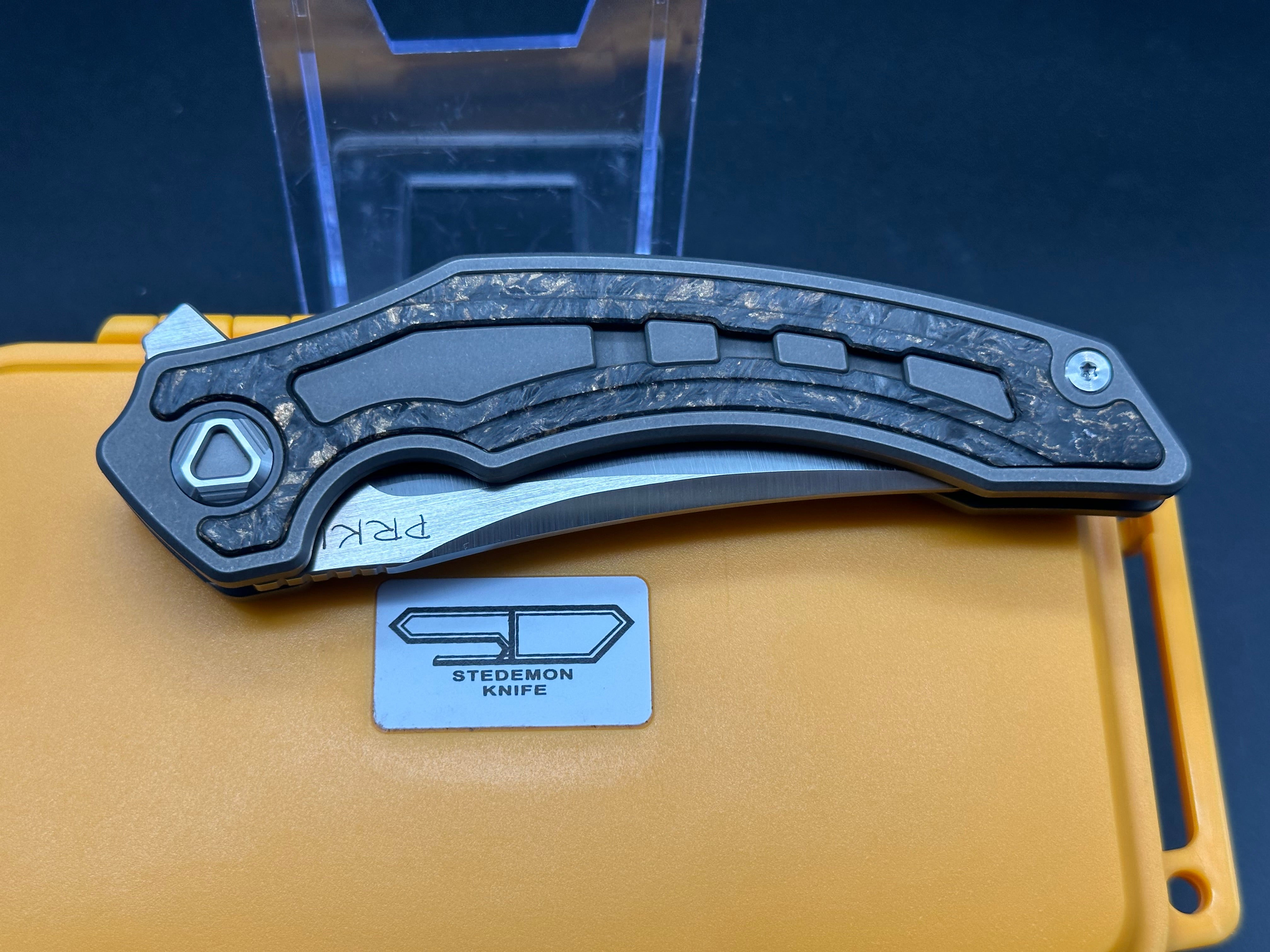 Stedemon PRKI Frame Lock Knife Black CF/Gray Titanium