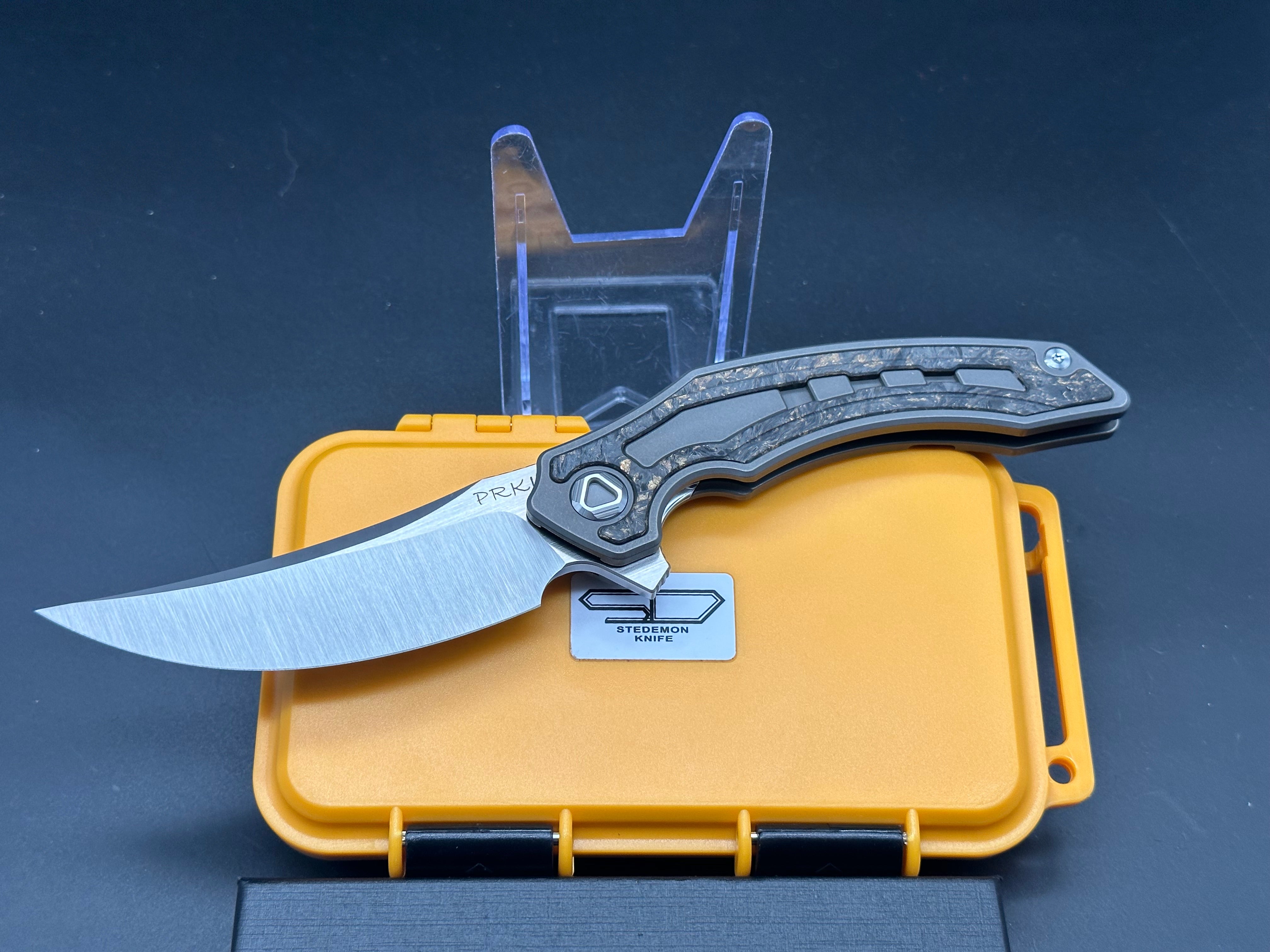 Stedemon PRKI Frame Lock Knife Black CF/Gray Titanium