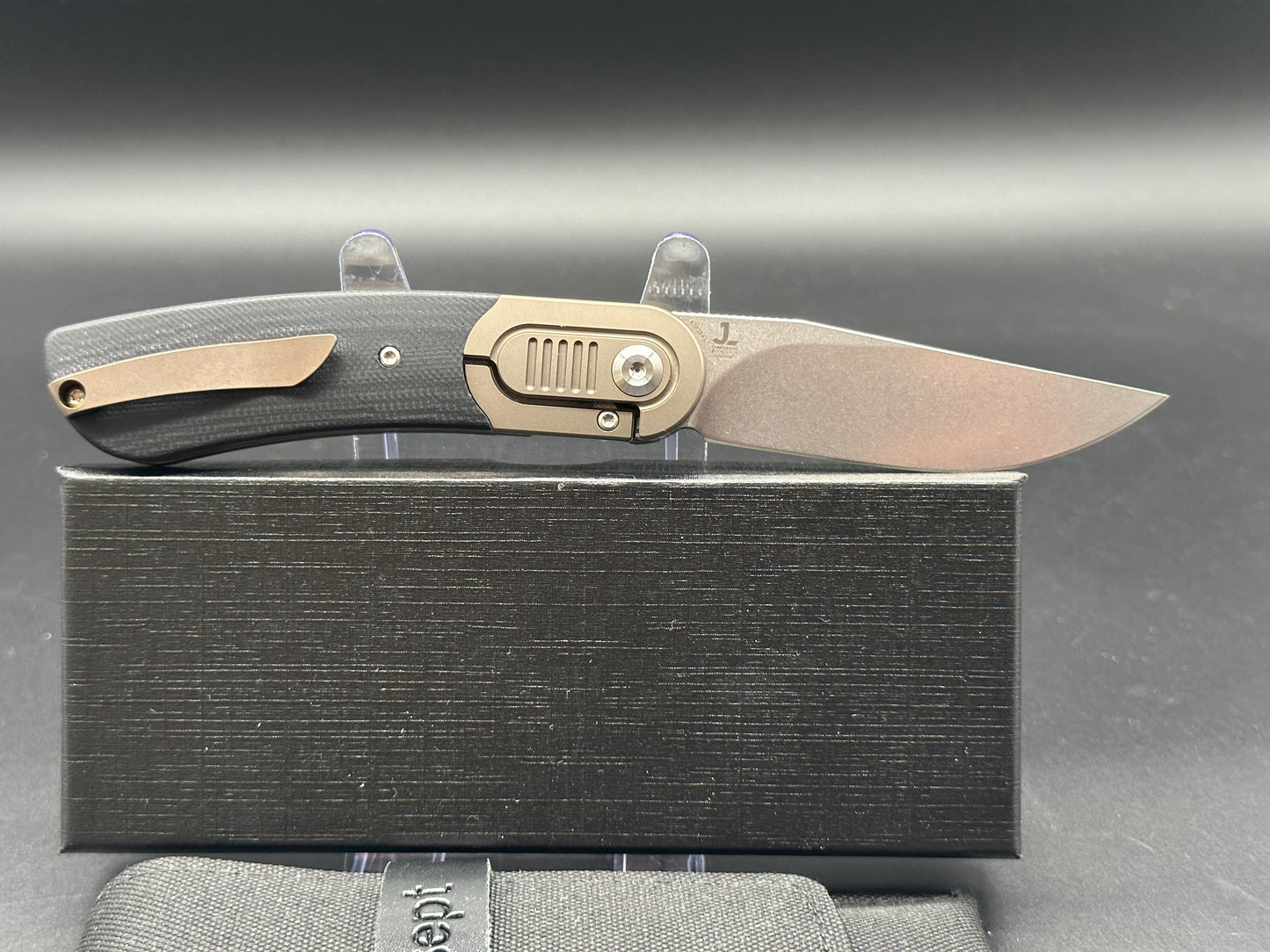 Kansept Reverie titanium/black G10 handle w/S35VN blade