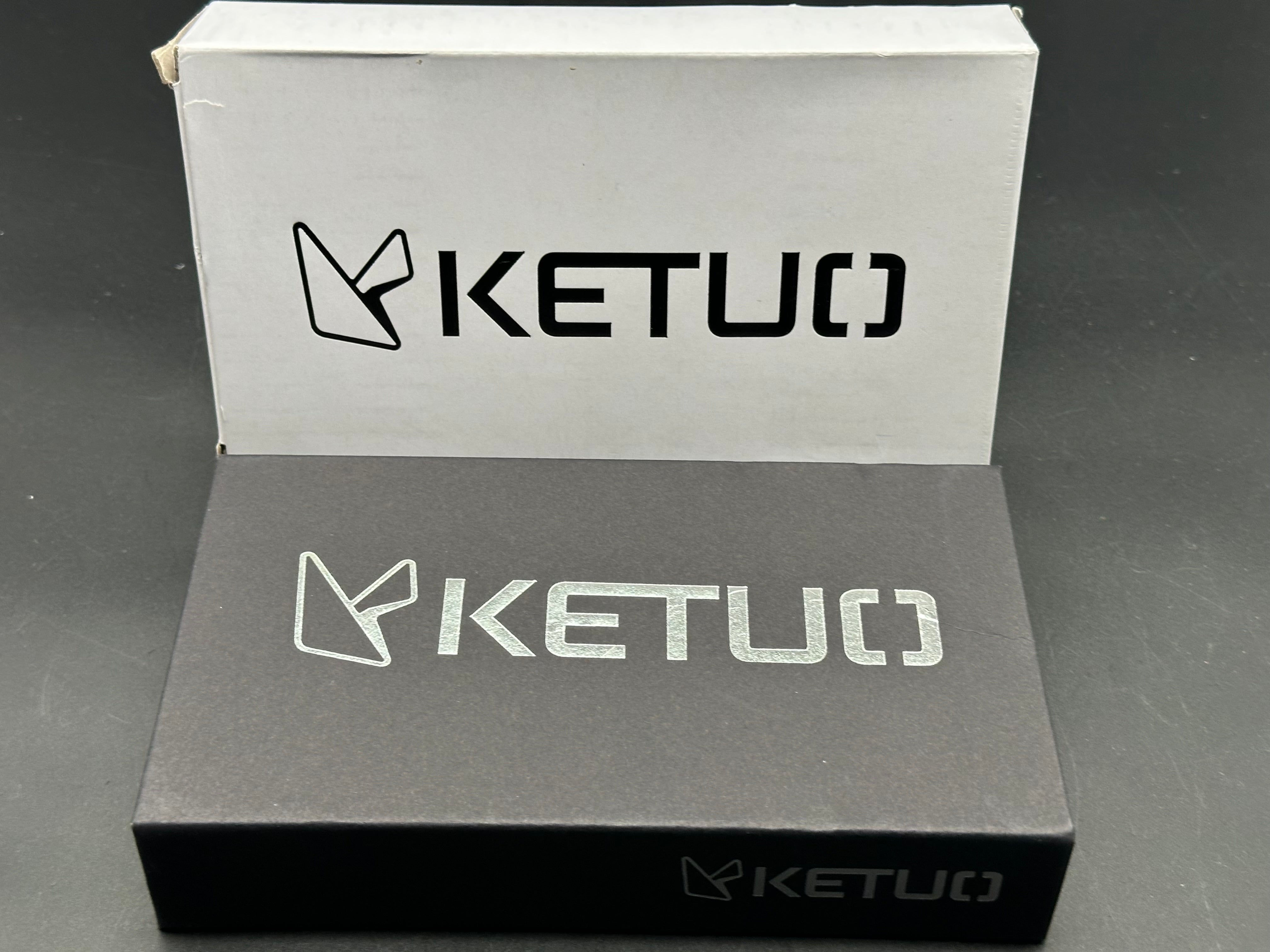 Ketuo Knives - Kamasu LE (20pcs)/Shred Carbon Showside Inlay w/Custom "Camo" Print Ti Frame