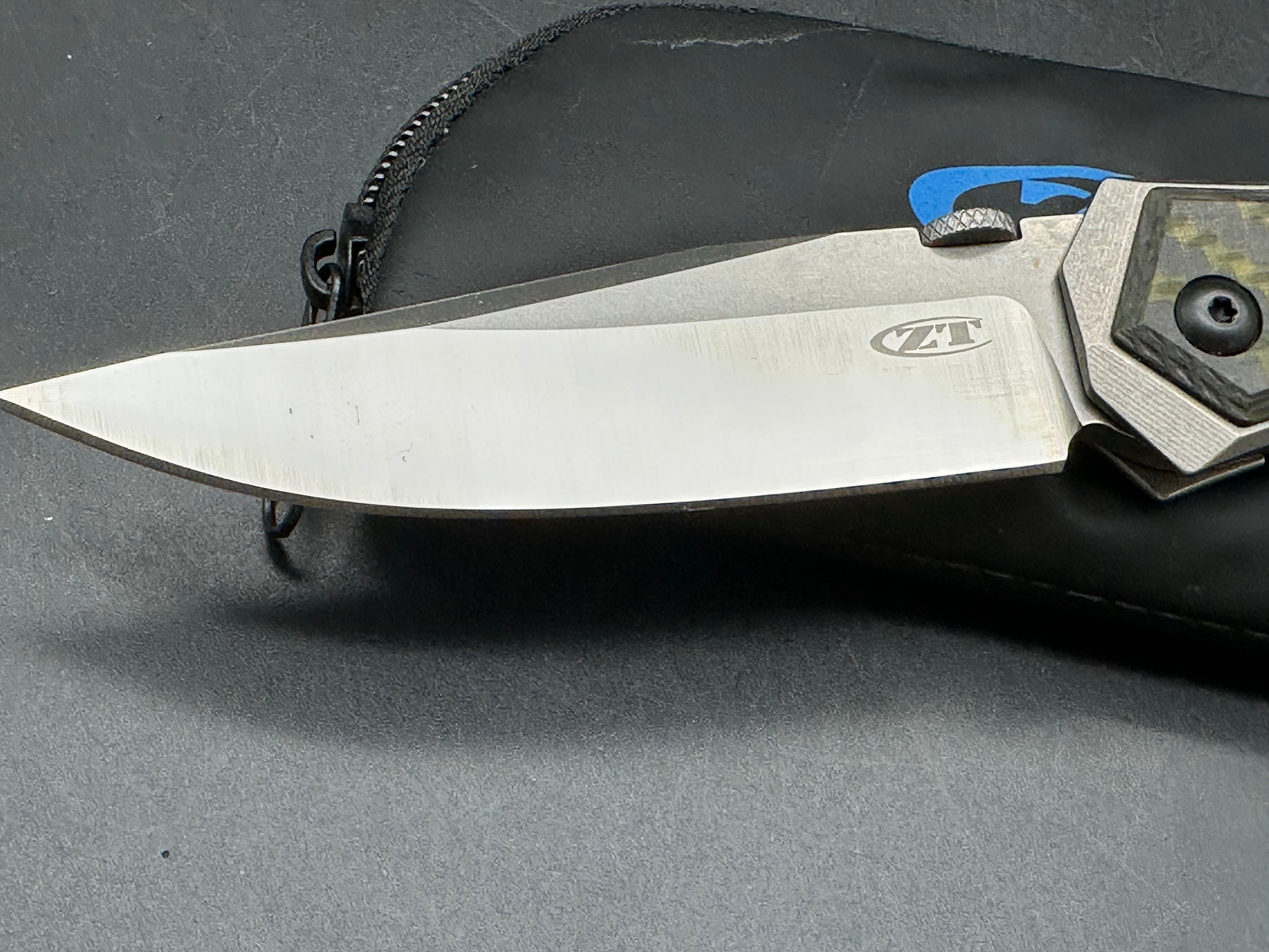 Zero Tolerance Emerson 0640 Carbon Fiber/Titanium Handle, CPM-20CV (3.75” Satin CP) Blade
