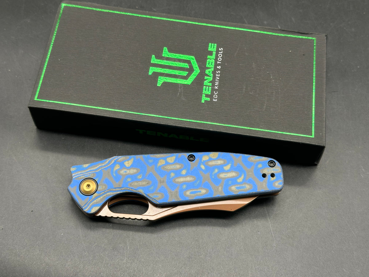 TENABLE TUCKAMORE BLUE & YELLOW VORTEX MICARTA HANDLE 3.54" ROSE GOLD NITRO-V BLADE