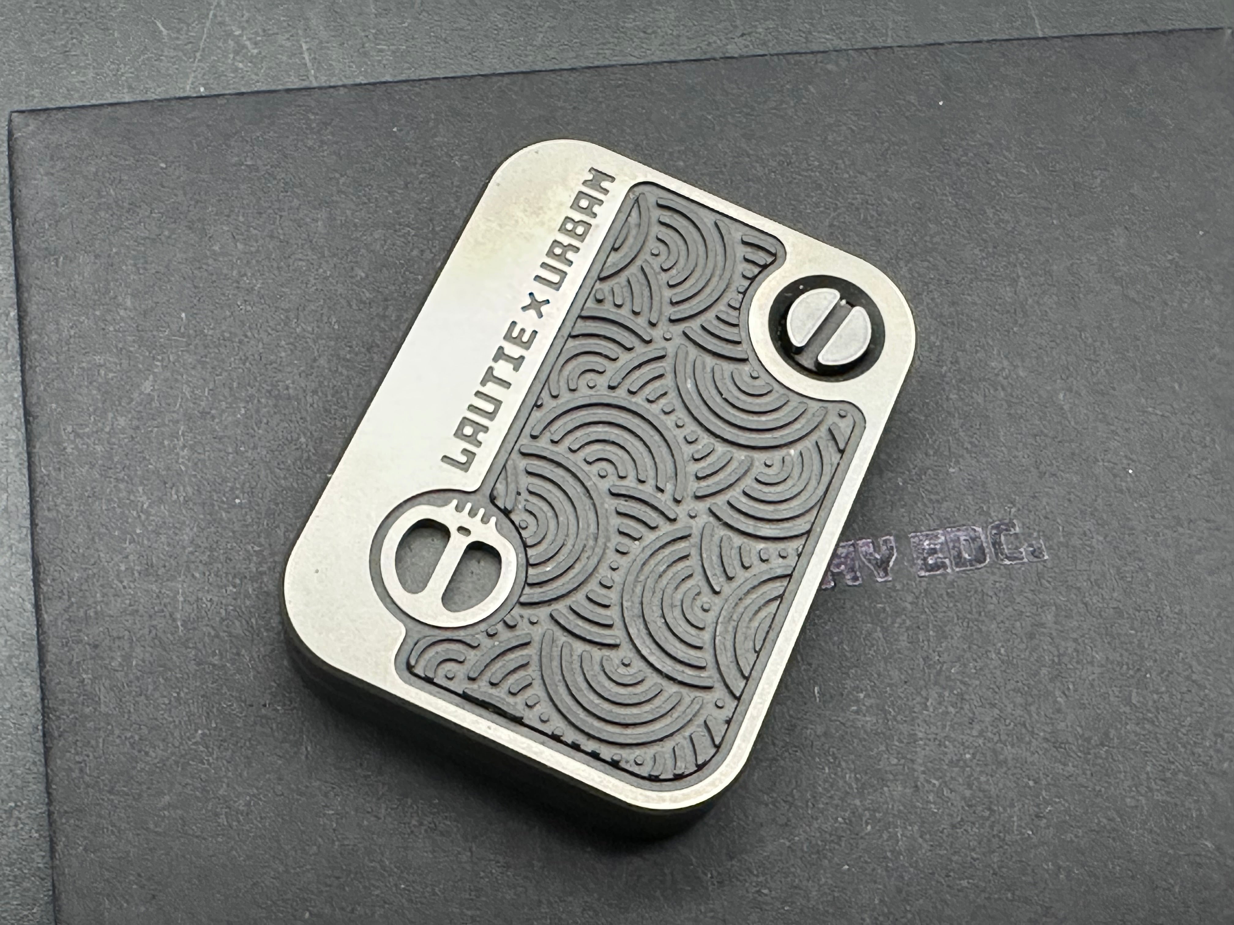Lautie X Urban zirconium shuffle