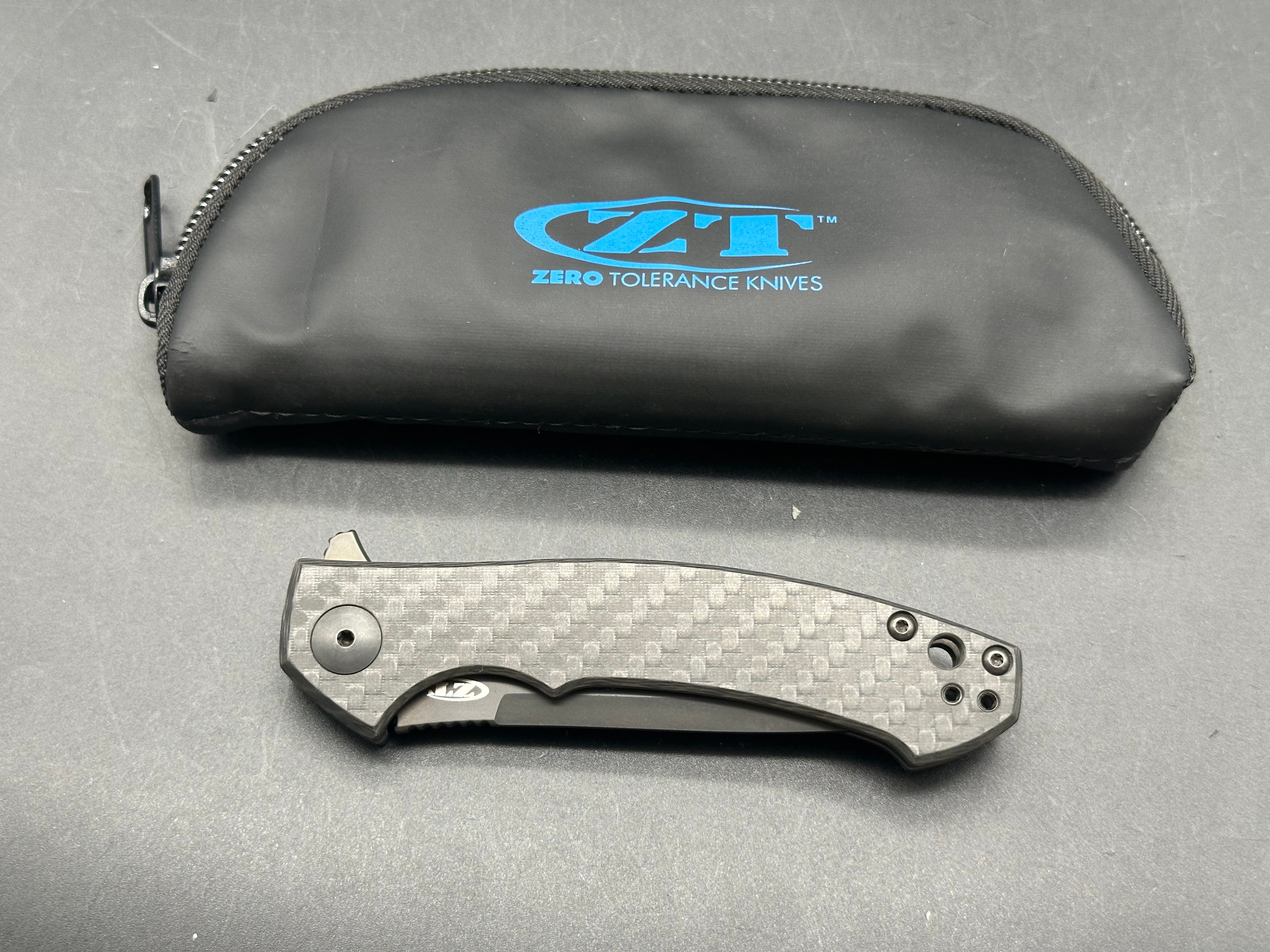 Zero Tolerance 0450CF Carbon Fiber/Titanium Handle, CPM-S35VN Black SW (3.25” DP) Blade