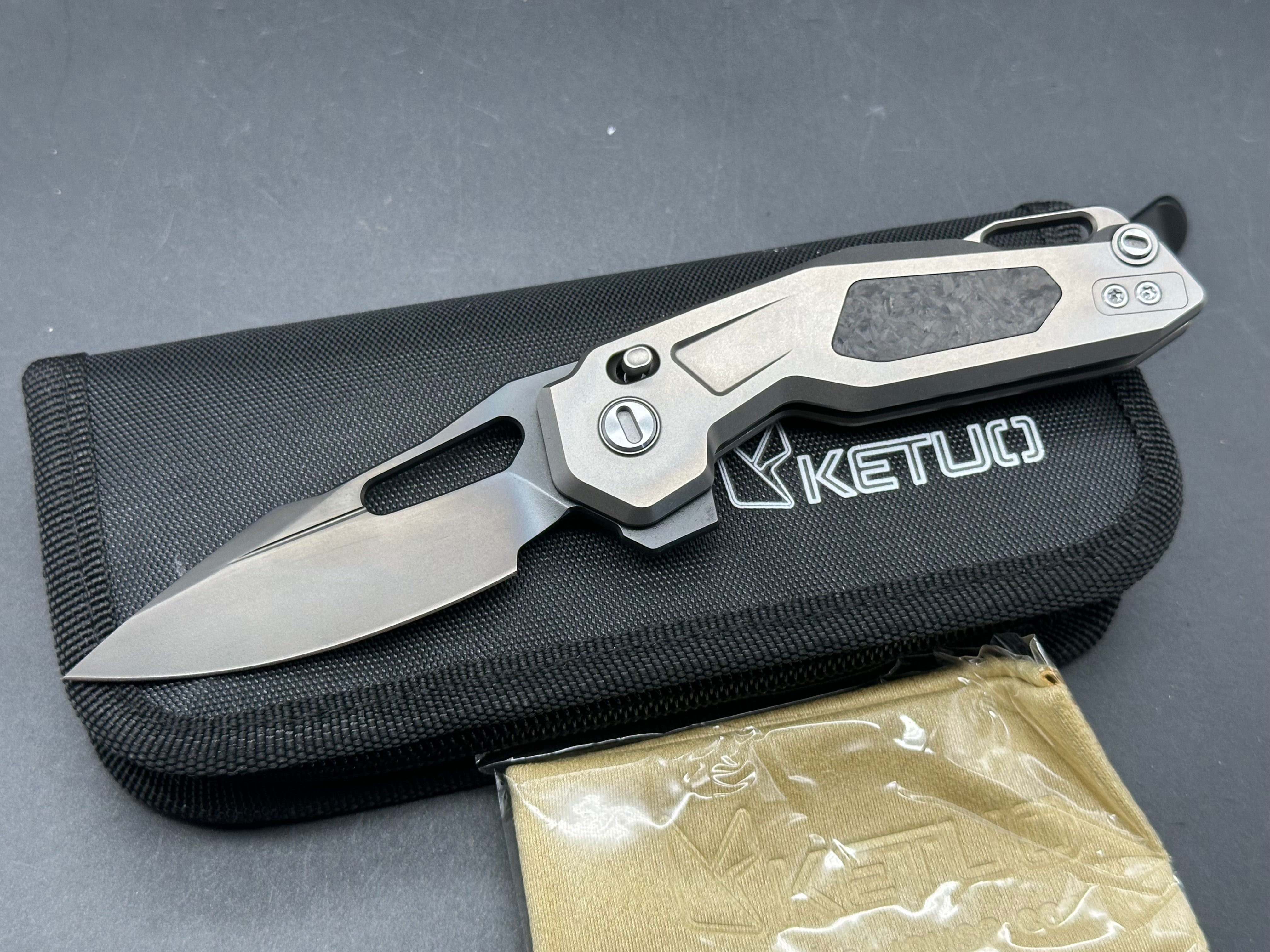 Ketuo Knives - Mini Griffin (Prototype 3 of 3)/Grey-Silver Milled Ti Frame + Shred Carbon Fiber Inlays