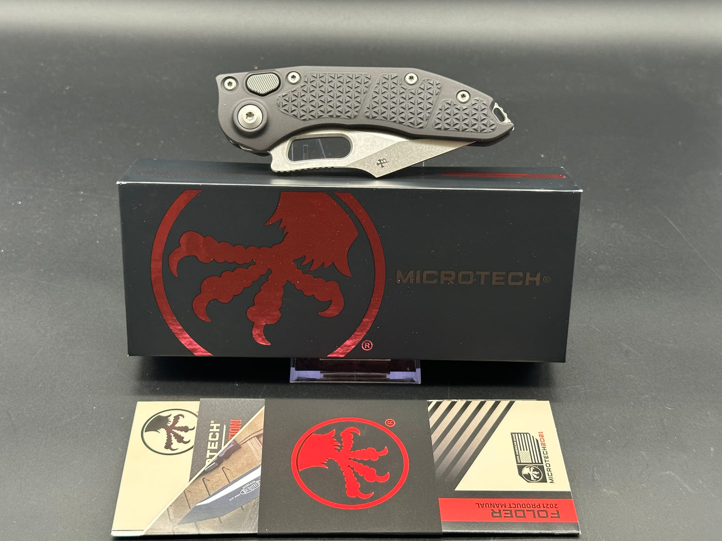 Microtech Stitch Auto – A Stonewash Standard 169-10