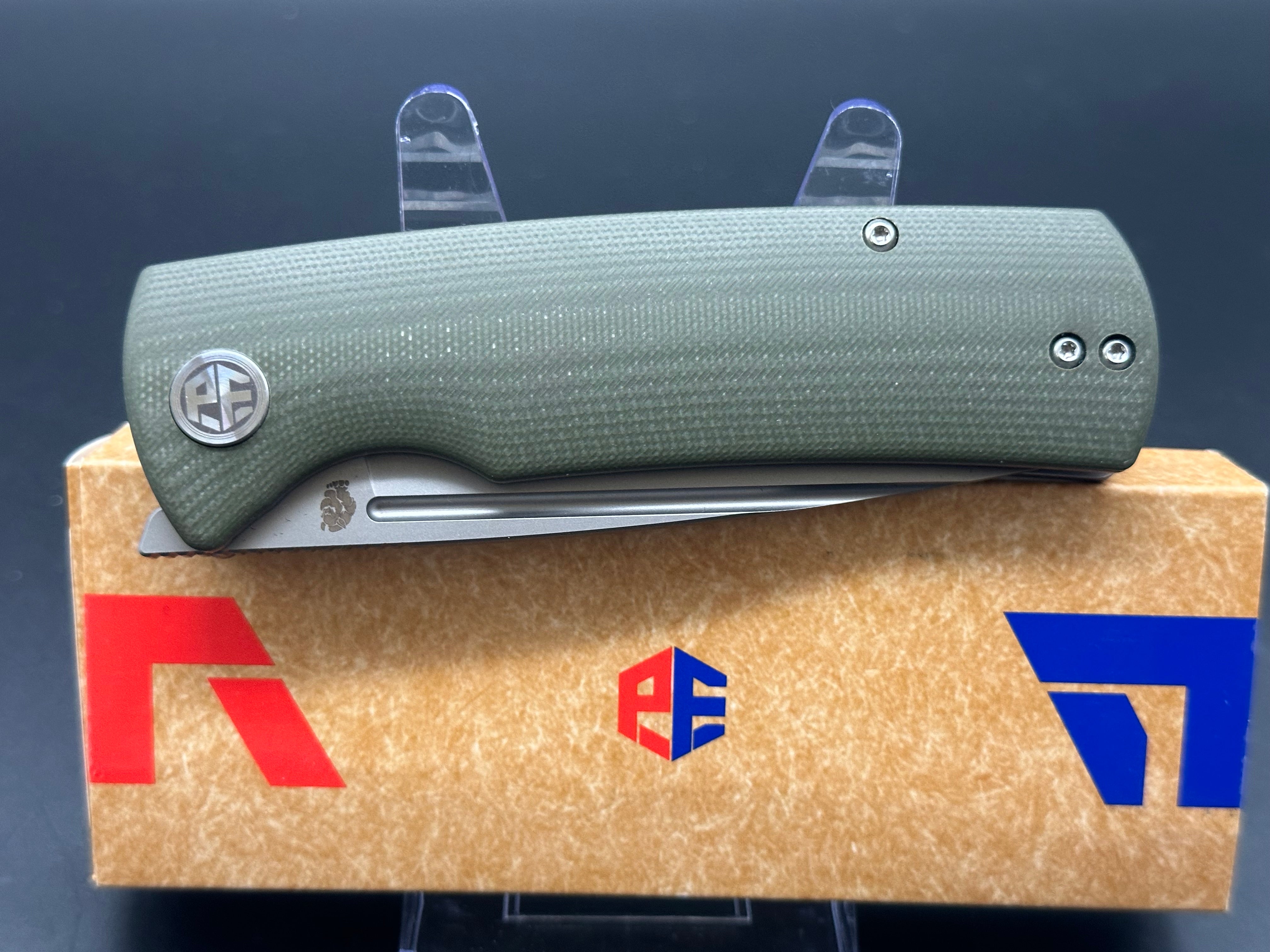 PETRIFIED FISH BELUGA FOLDING KNIFE GREEN G10 HANDLE K110 PLAIN EDGE SANDBLAST FINISH