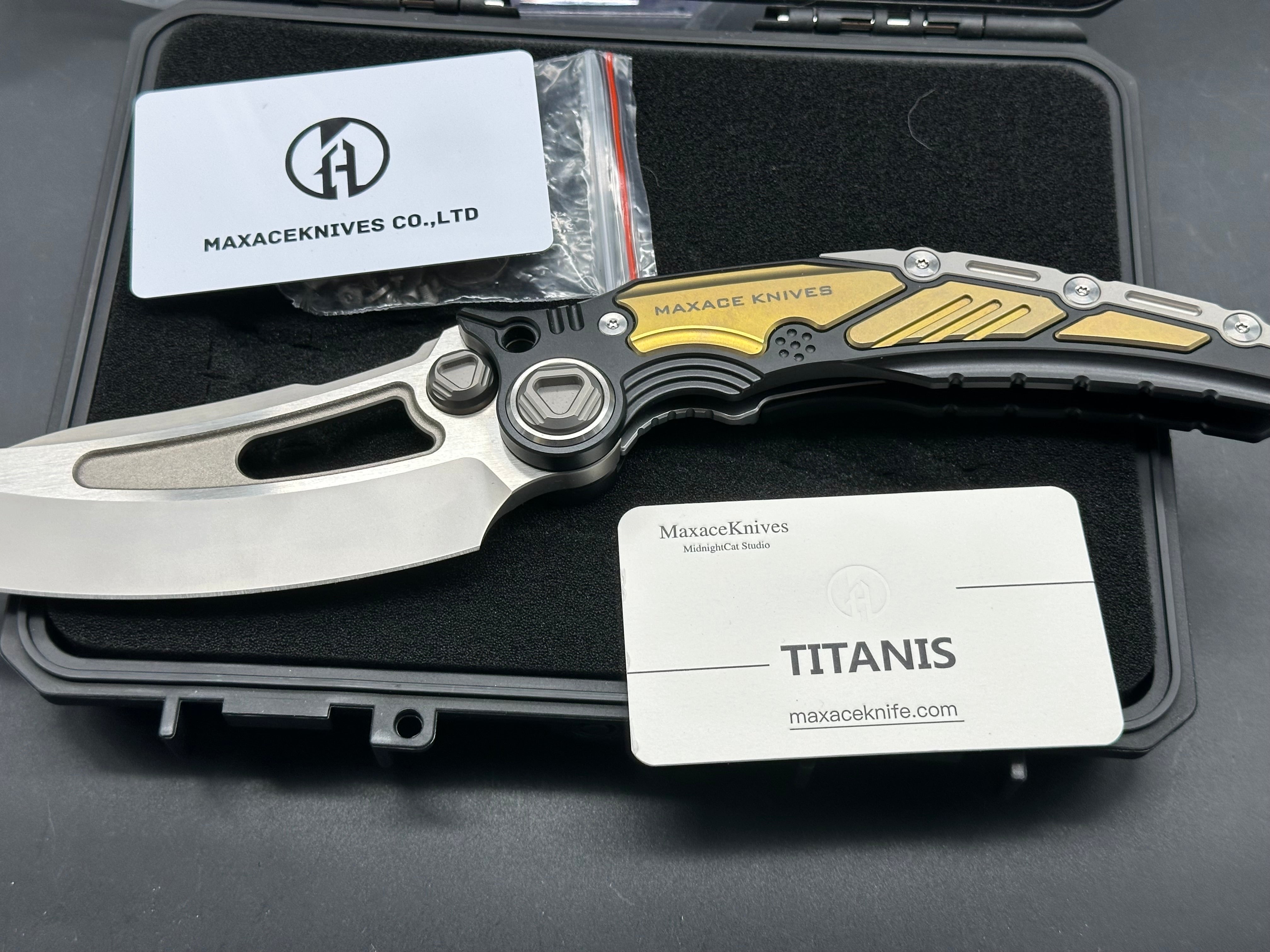 Maxace + Midnight Cat - Titanis/Black + Gold Titanium Handle