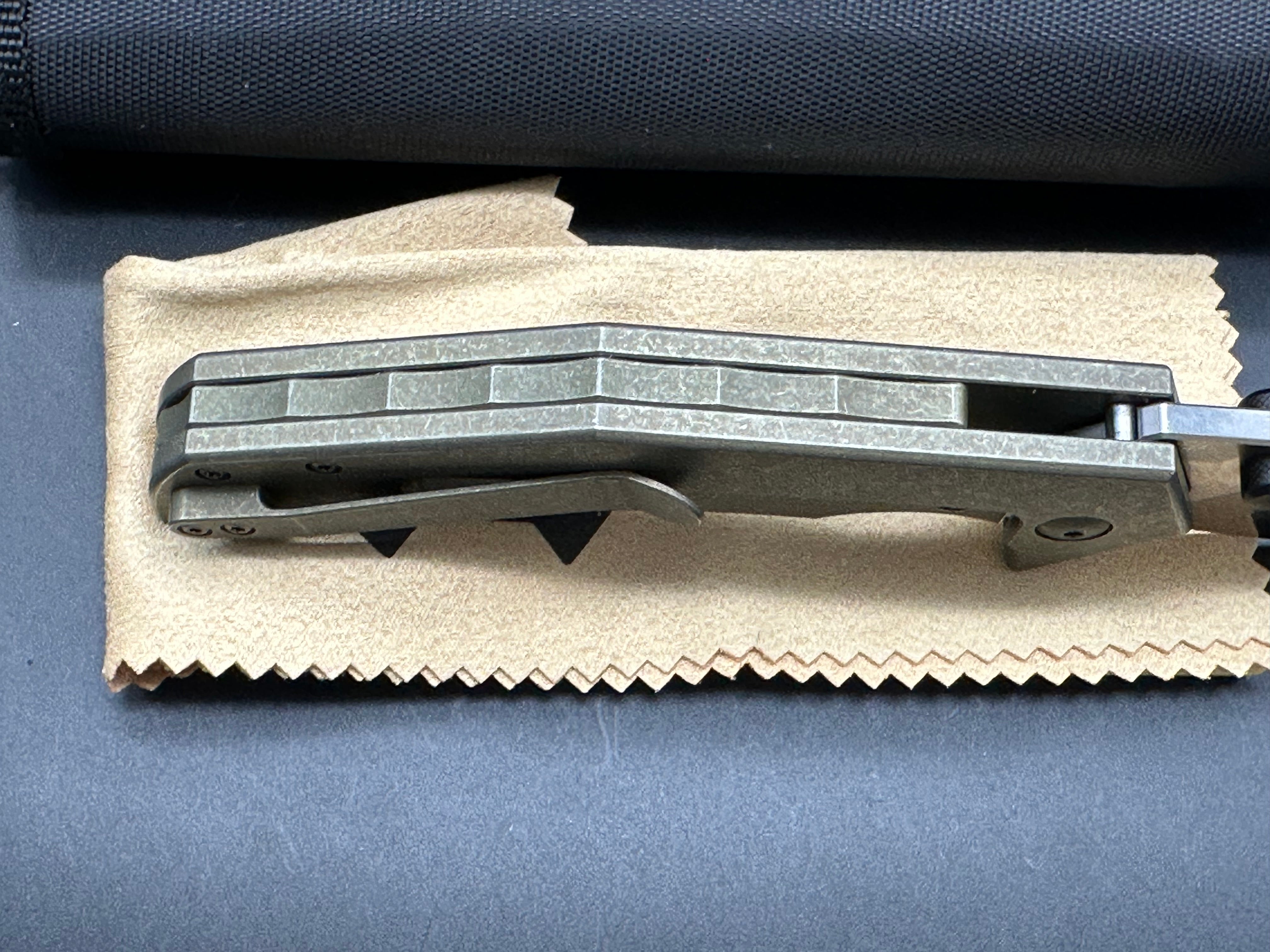 Massdrop Gavko Thresher: Gavko design. 3.5 inch satin finish, clip point CPM-S35VN blade. Tumbled and anodized copper titanium frame