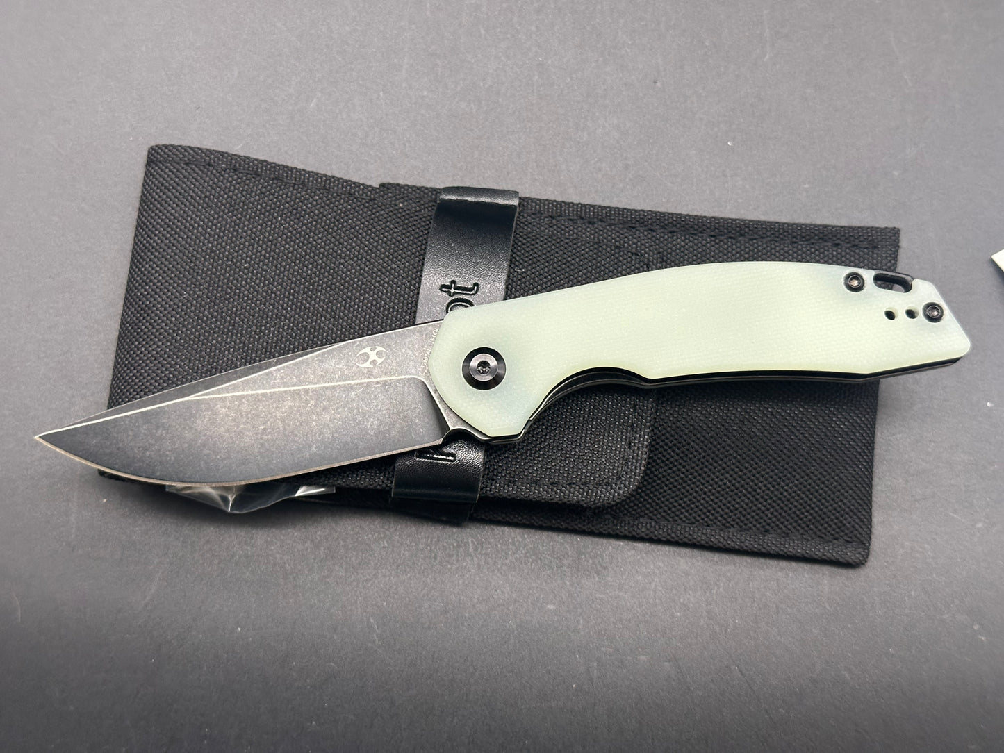 Kansept Mini Accipiter Jade G10 scales w/154cm black blade