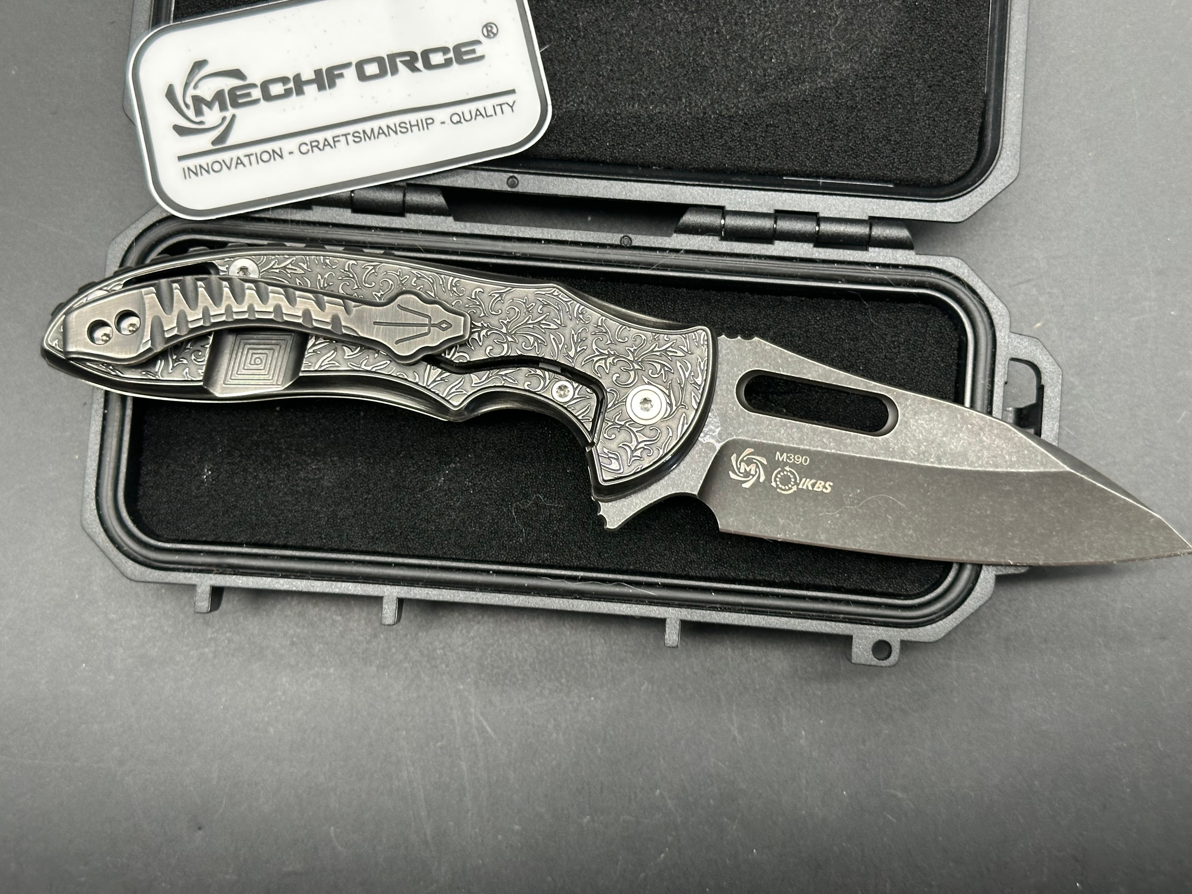 Mechforce + Ricky Lala - Sentry/Black PVD "Scroll Etched" TI Frame/Clip Point/Black PVD M390