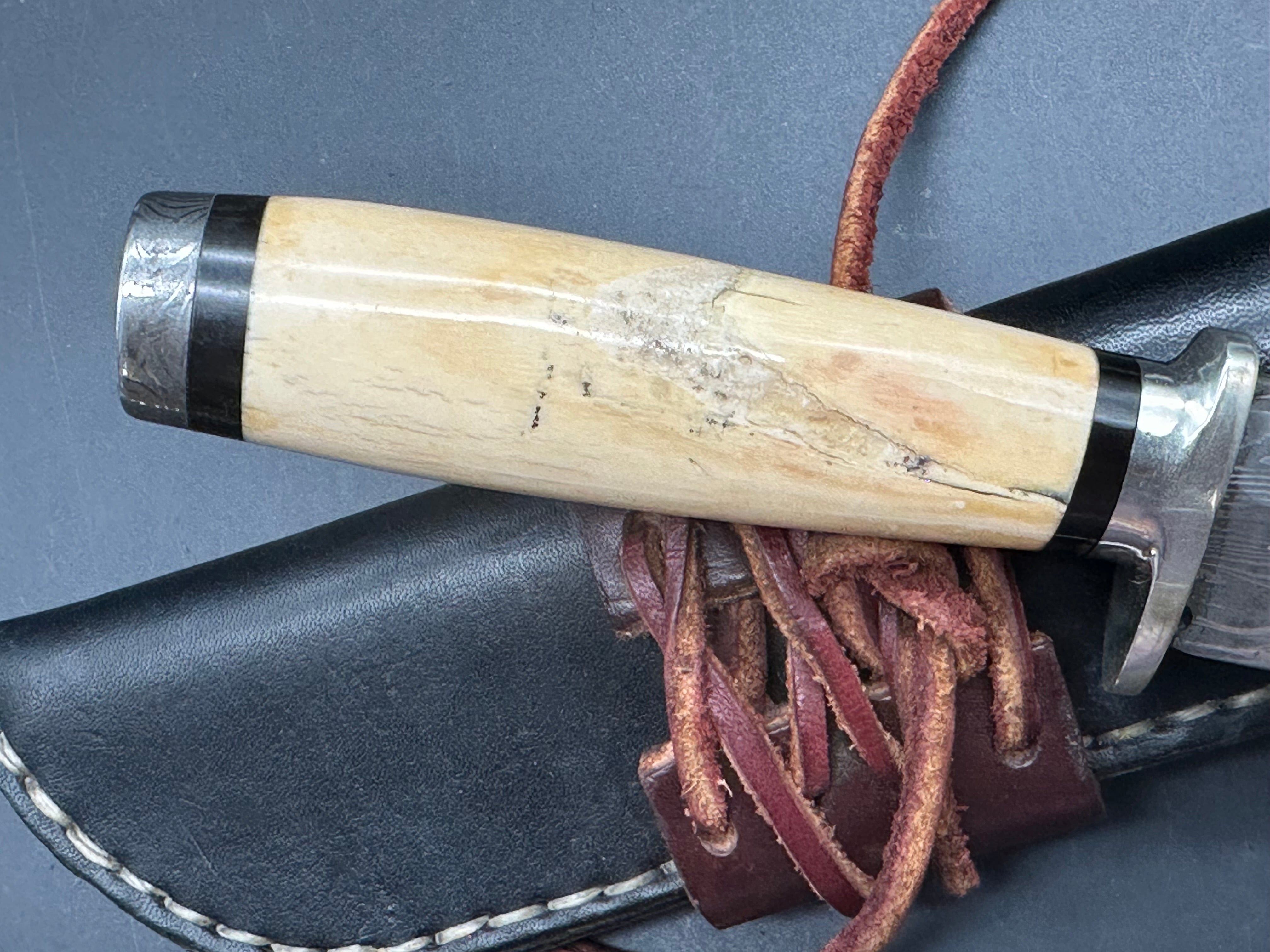 Rob Patton Custom Fighter mammoth ivory grip withDamascus butt cap