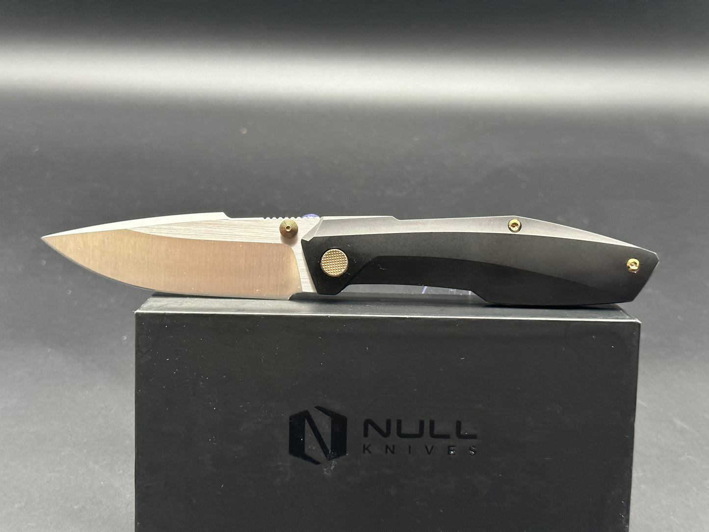 Nulls Knives Raiden