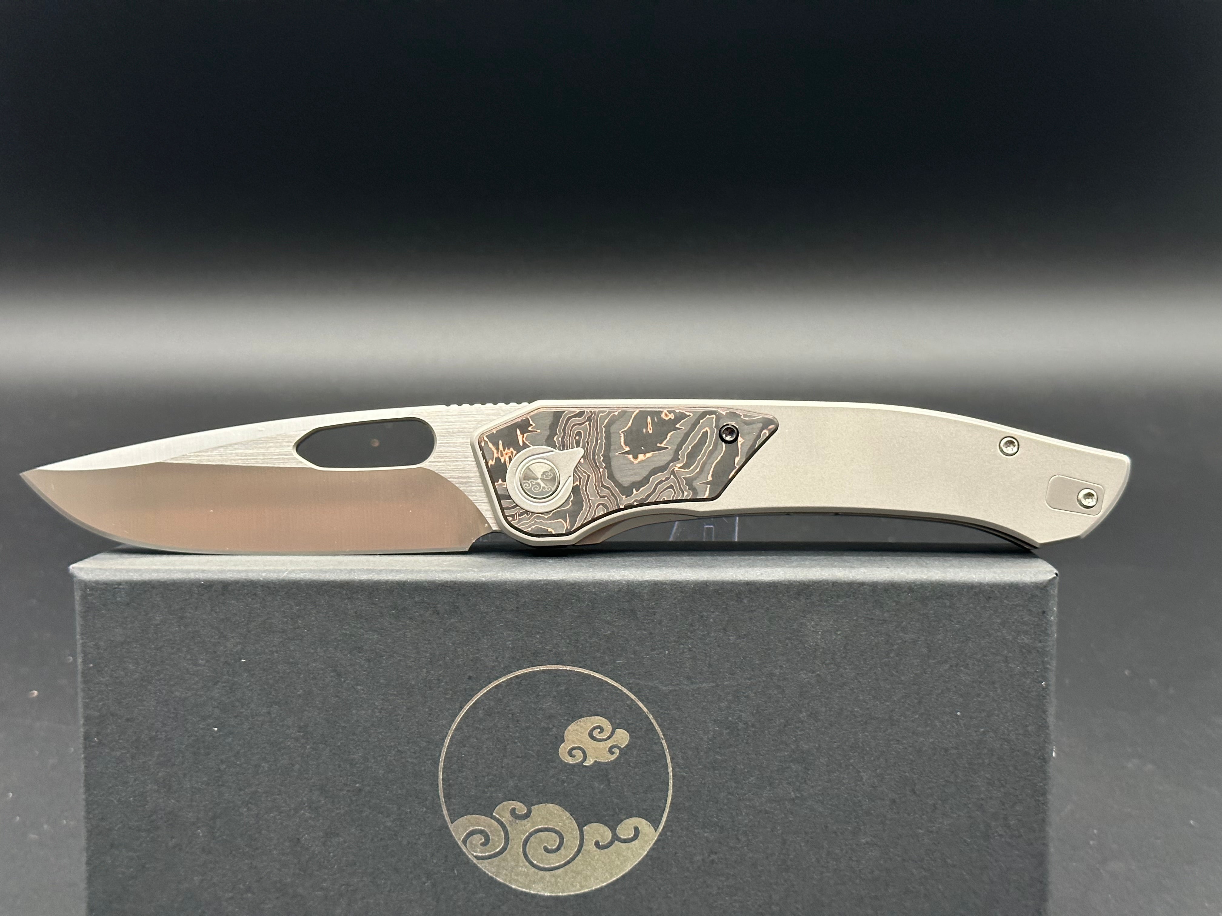 Caelum Blade Designs “Ari” copper/CF scales w/S90V blade