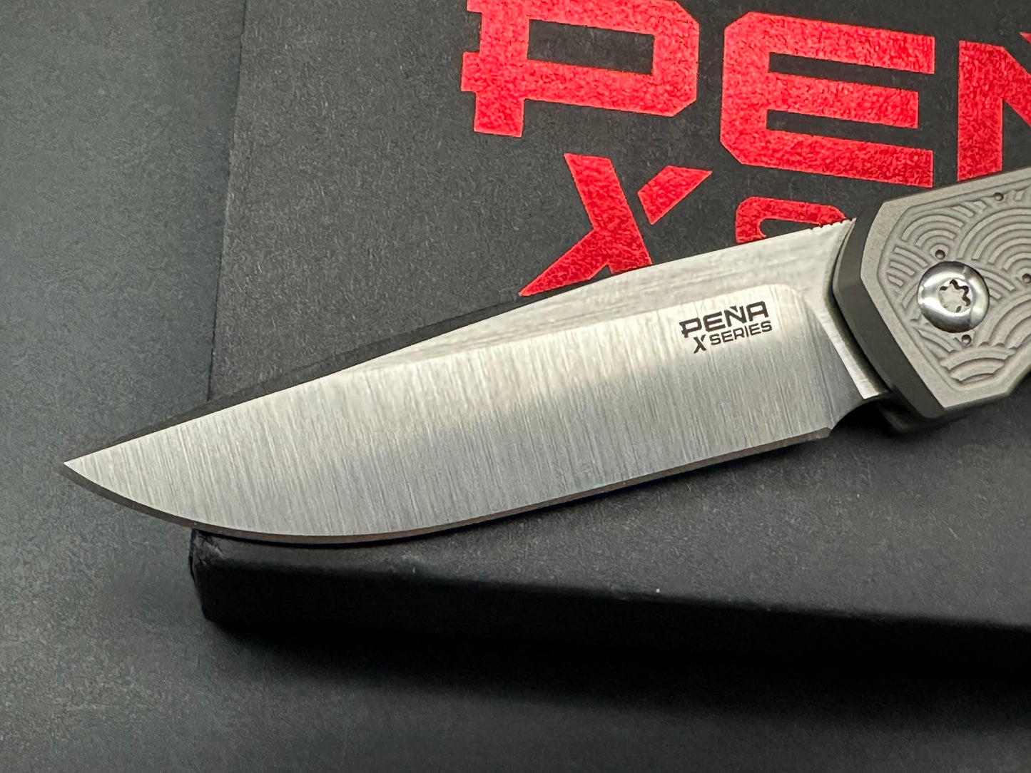 PEÑA X SERIES CABALLERO - SEIGAIHA TITANIUM (EXCLUSIVE)