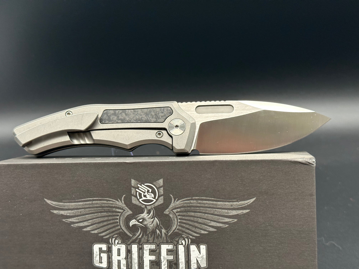 Griffin Company Scout F3 titanium/CF handle w/M390 blade (marks on clip)