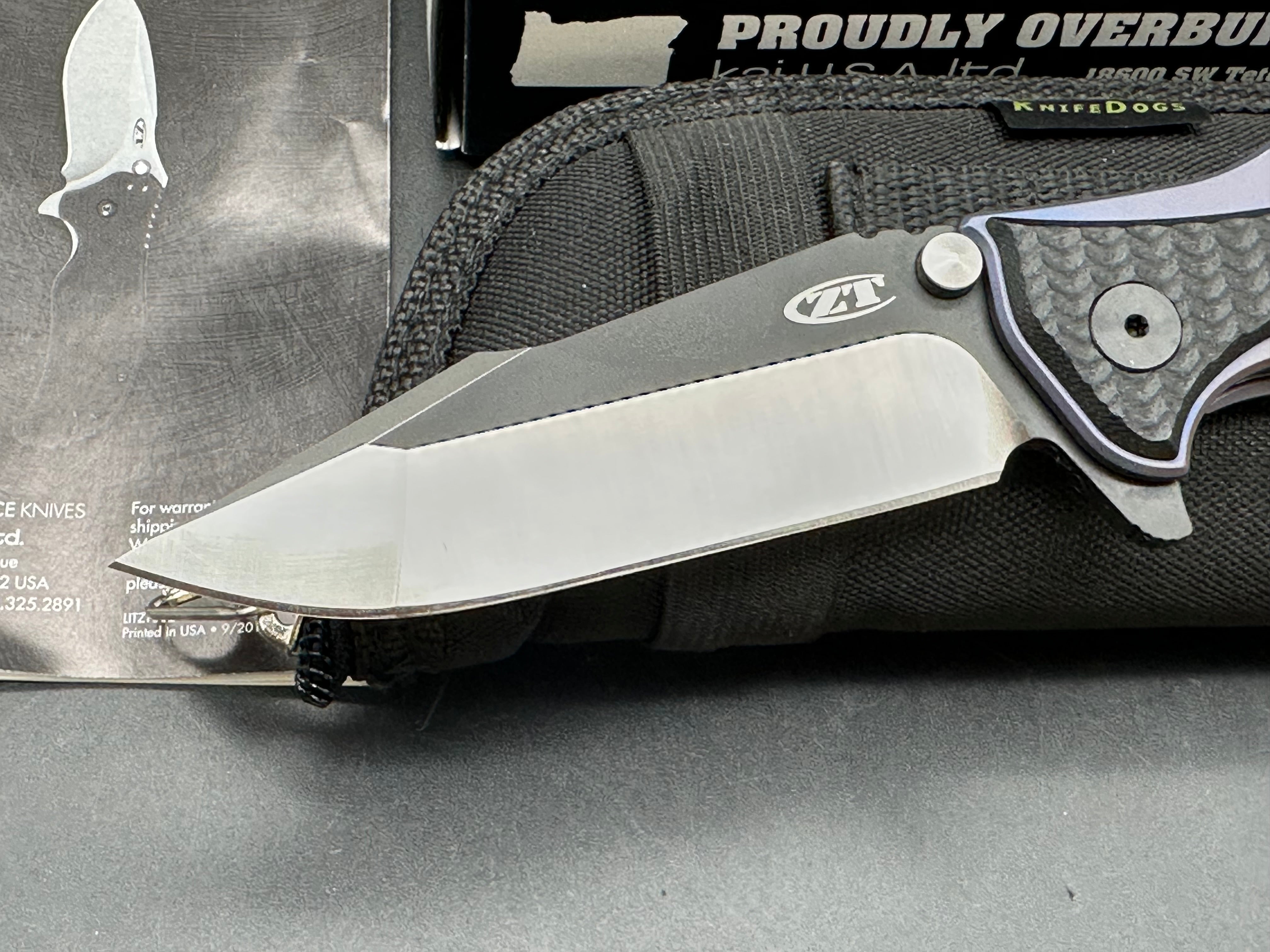Zero Tolerance ZT 393 Rick Hinderer design. Hinderer Maximus inspired. 3.5 inch flat grind, bead blasted, two tone CPM-20CV blade
