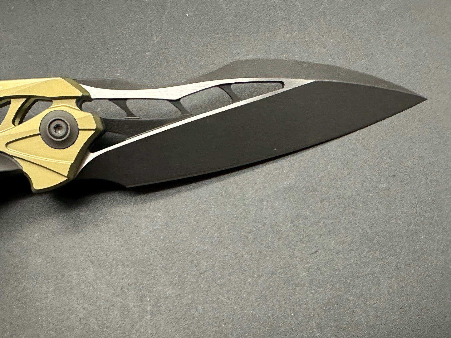 WE Knife Co. Isham Arrakis Knife Gold/Gray Titanium (3.5" Two-Tone) 906A