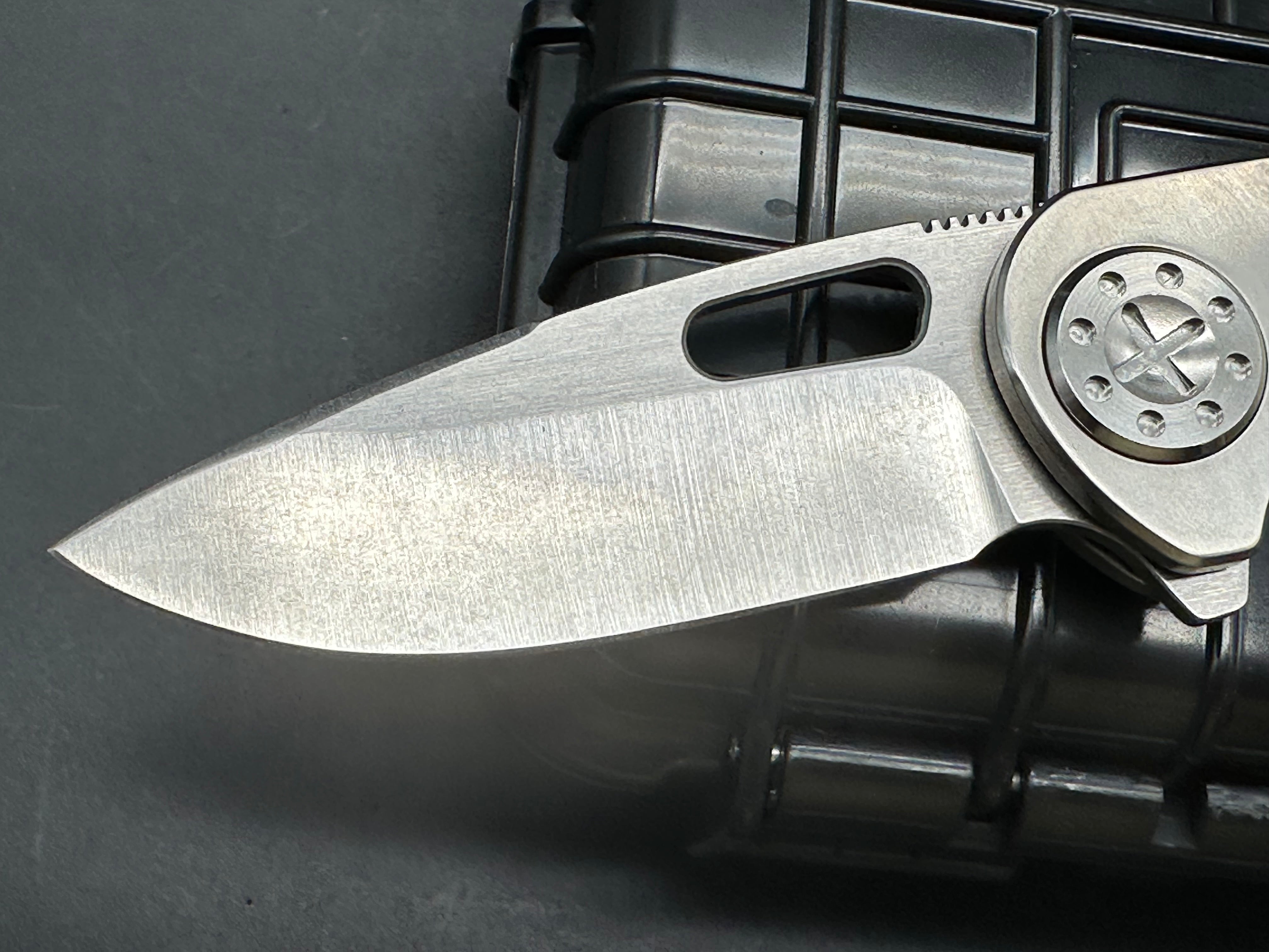 Curtiss Custom Knives Medium F3 Slicer Slim HX. S45VN blade