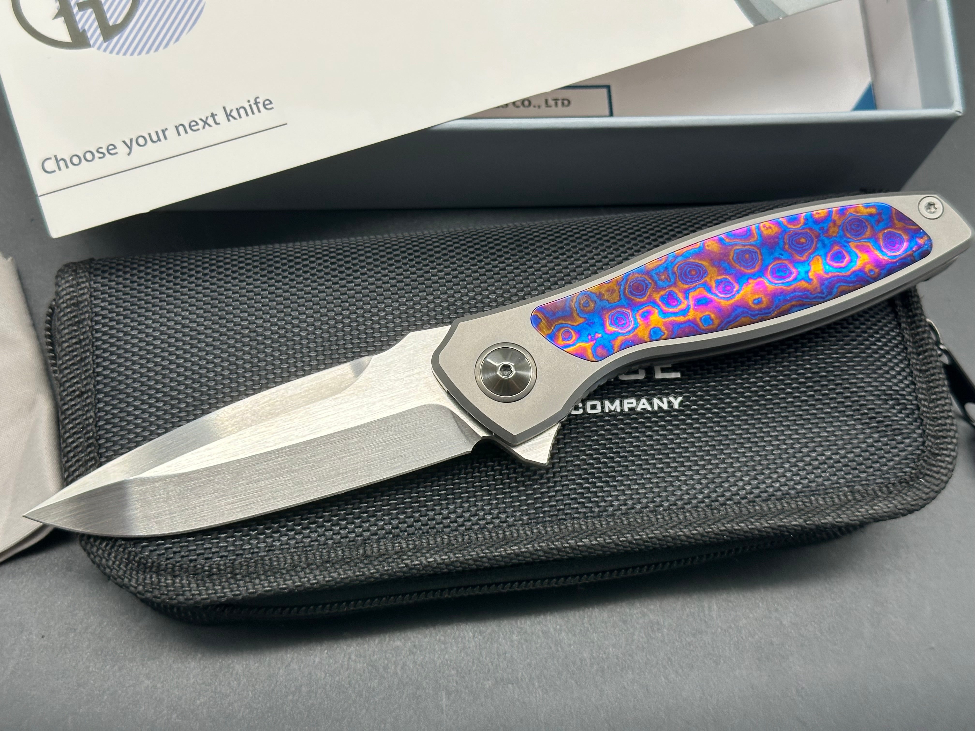 Maxace + Midnight Cat - Perseus/Gray Ti Frame + Timascus Inlays/Drop Point/Satin Magnacut