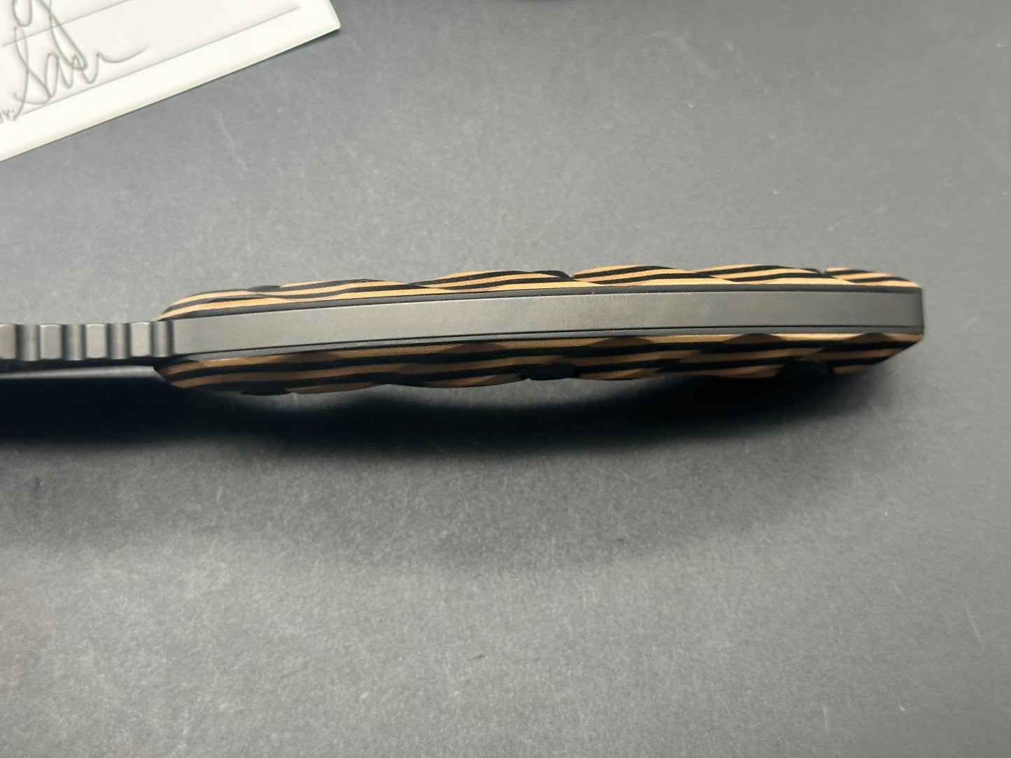 Zac Bown's Southern Grind JACKAL™ BLACK & TAN G10 | BLACK DROP POINT, BLACK SHEATH