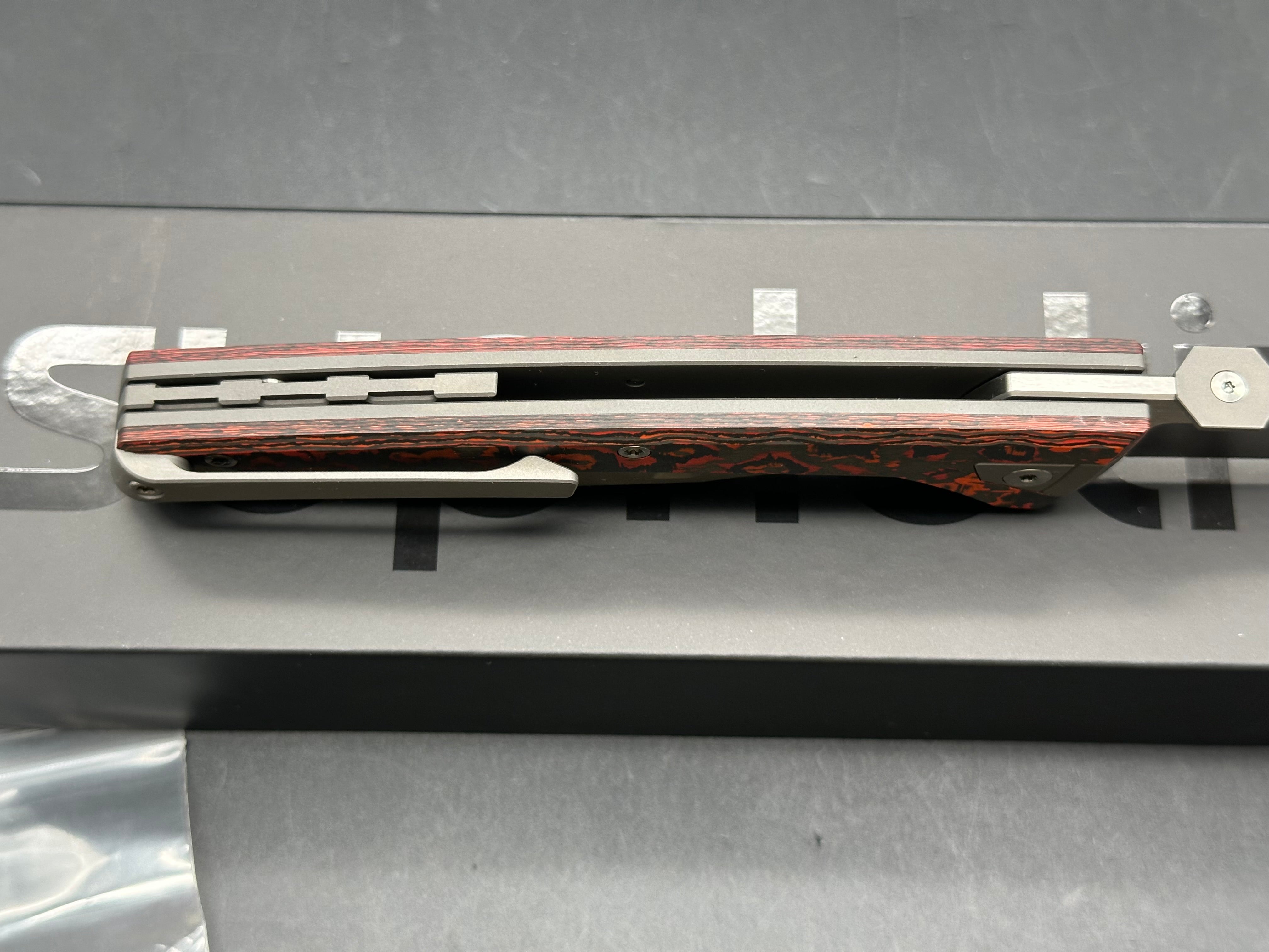 Suprlativ Matador: 3.875 Bohler M390 blade titanium frame with Mars Valley Fat Carbon Fiber inlays
