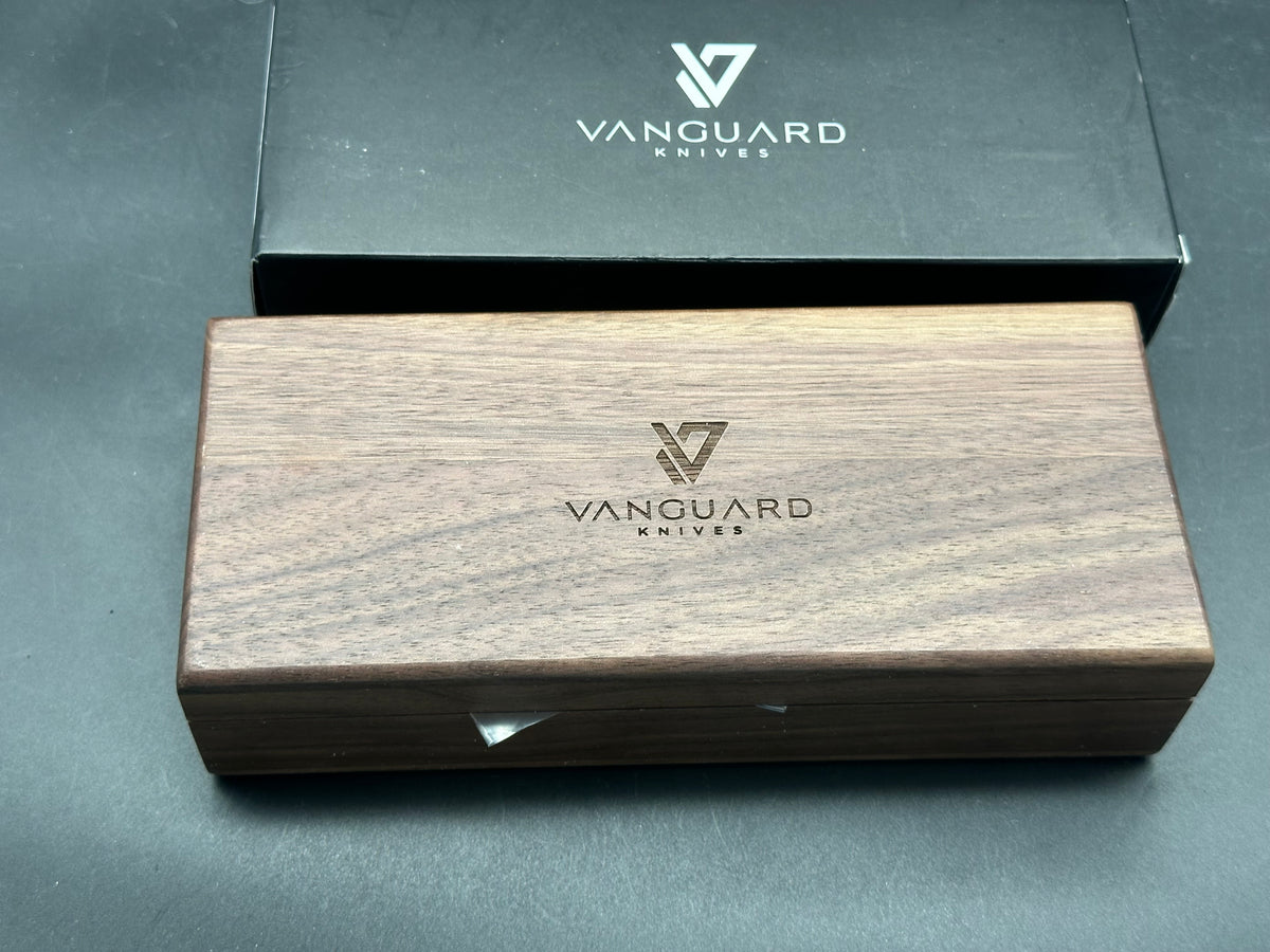 VANGUARD BREAKER FOLDING KNIFE CARBON FIBER HANDLE S35VN BLADE