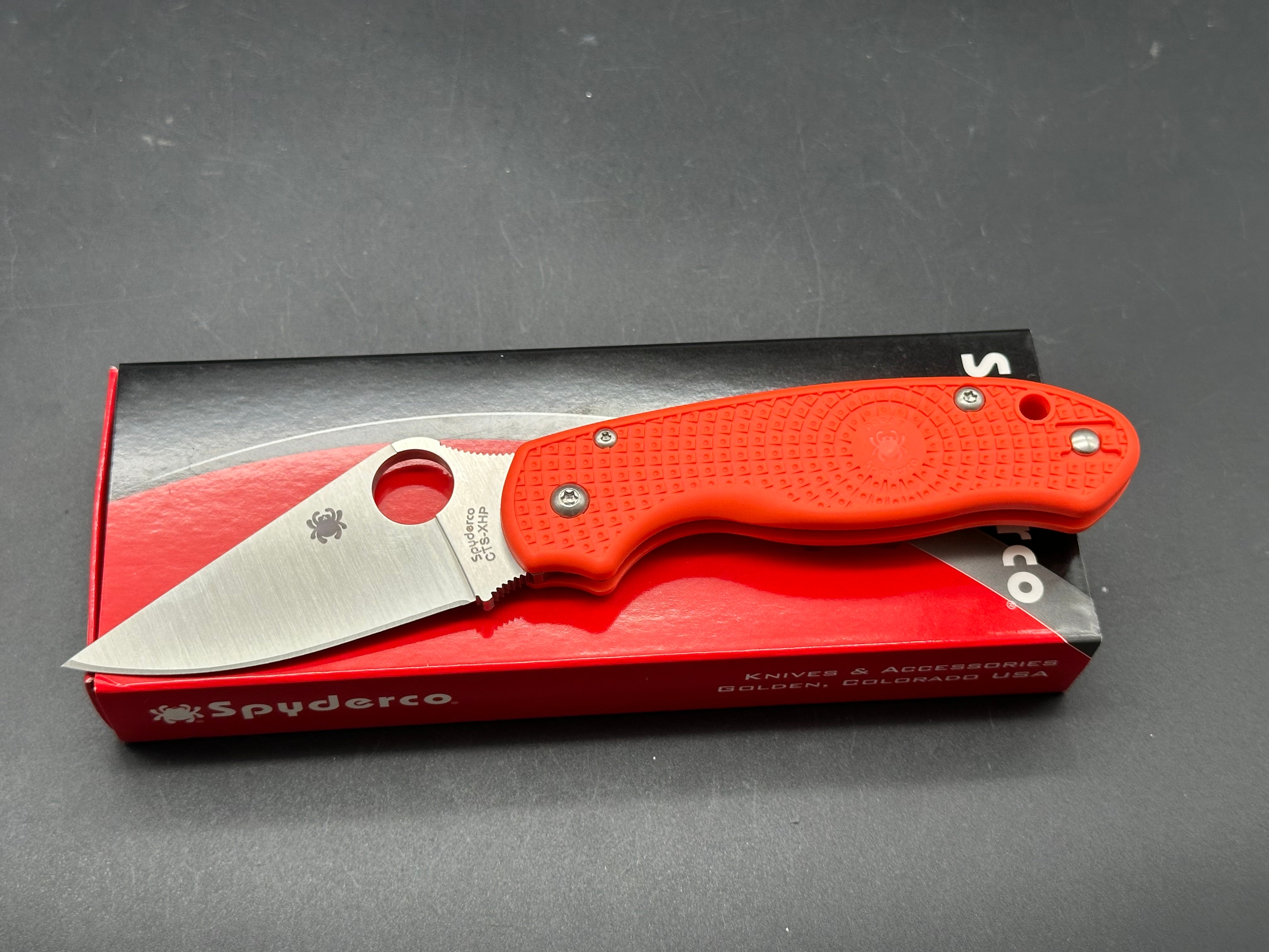 Spyderco Para 3 Lightweight Cutlery Shoppe Exclusive, 2.93" CTS XHP Satin Blade with Orange FRN Handle