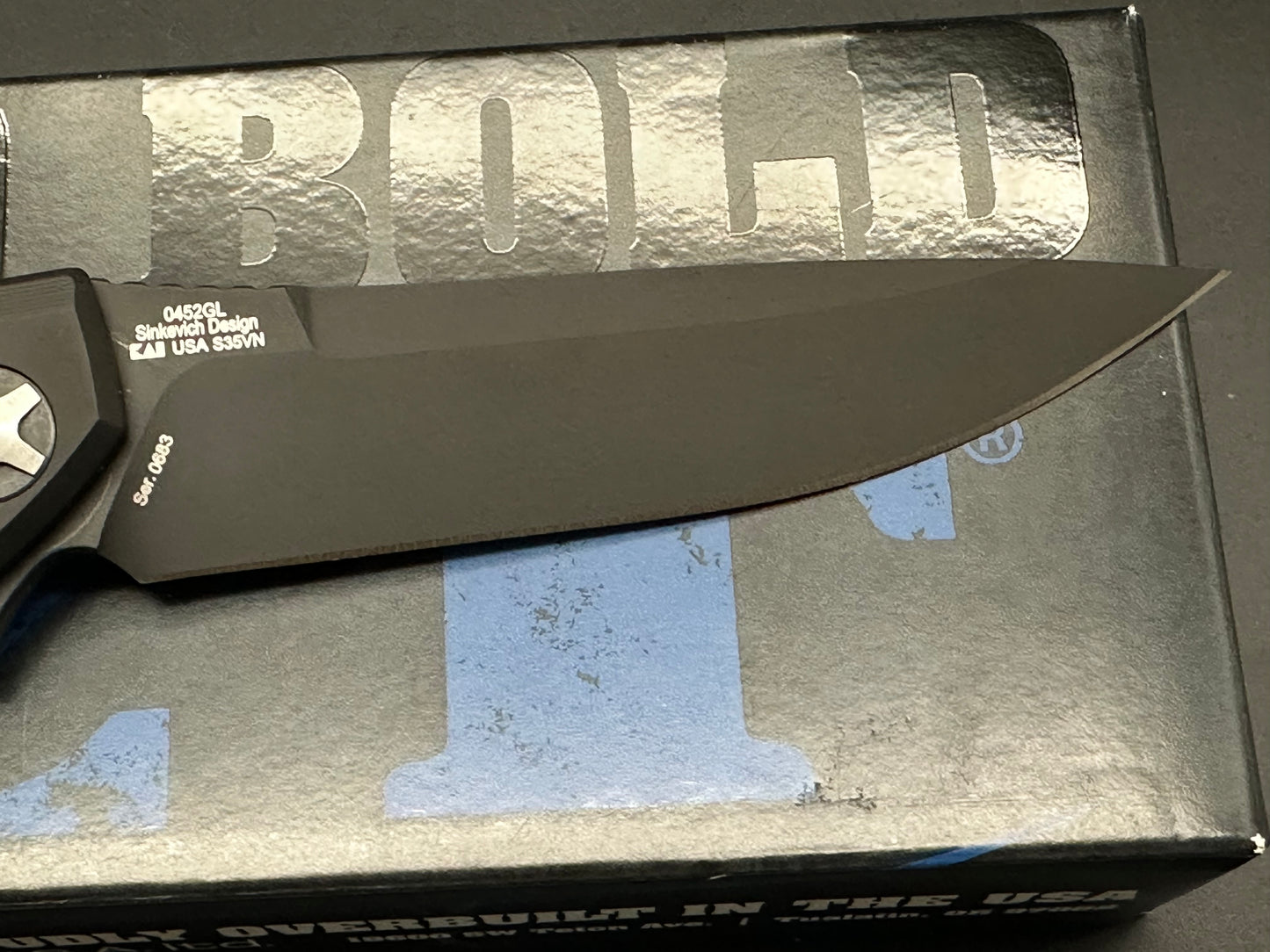 Zero Tolerance Sinkevich 0452GLCF Flipper Knife CF Glow (4.1" DLC) Sprint Run