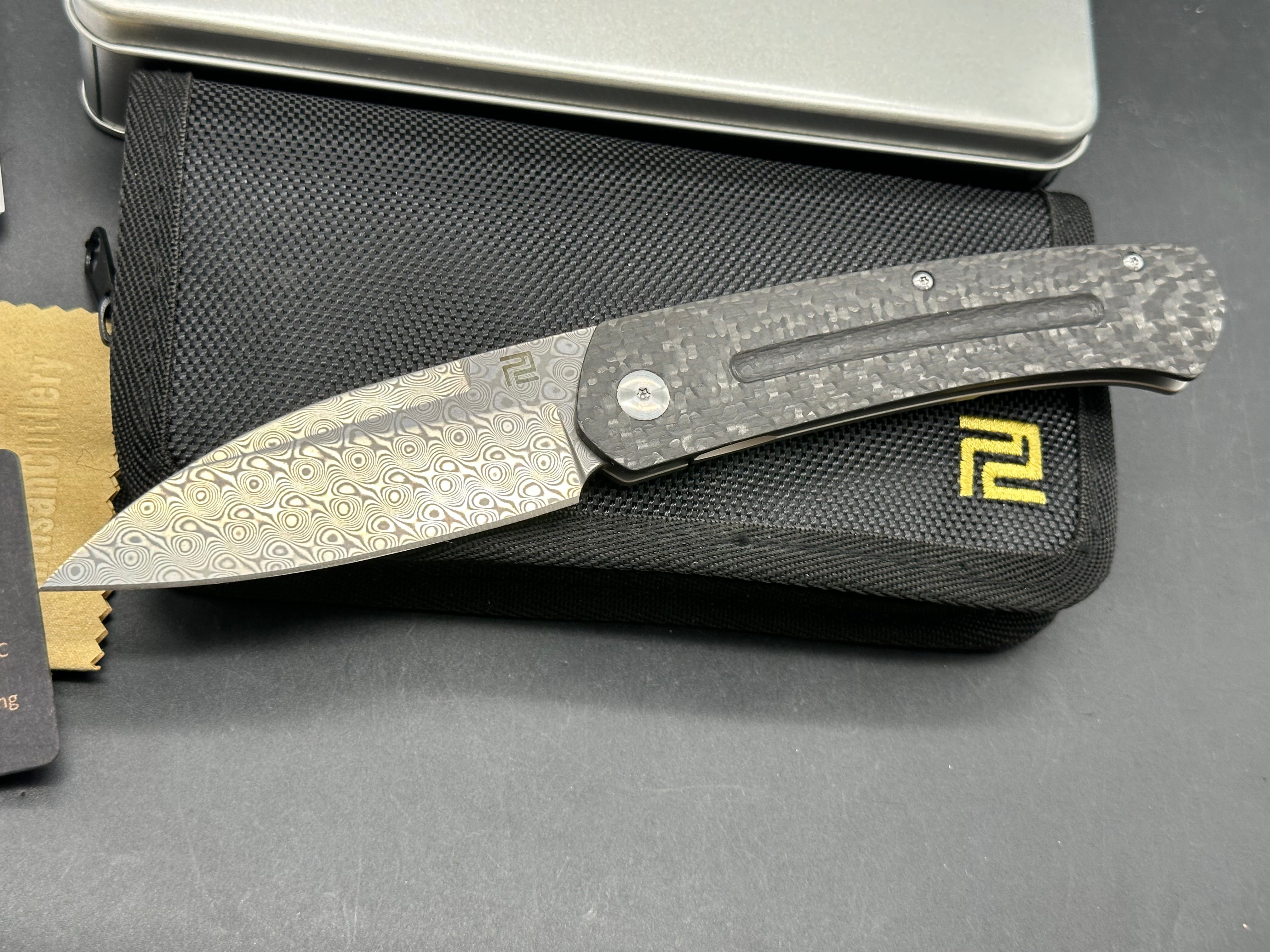 Artisan Cutlery Centauri: 3.5 inch Damascus blade. Front flipper. Carbon fiber front scale