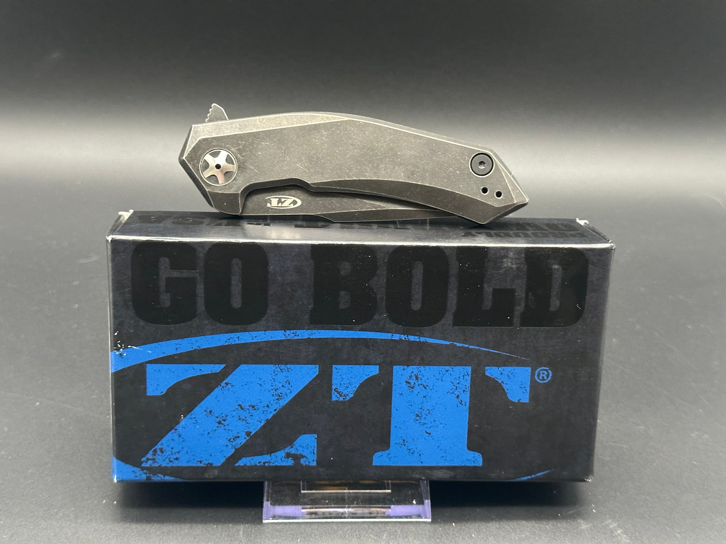 Zero Tolerance 0095BW Flipper