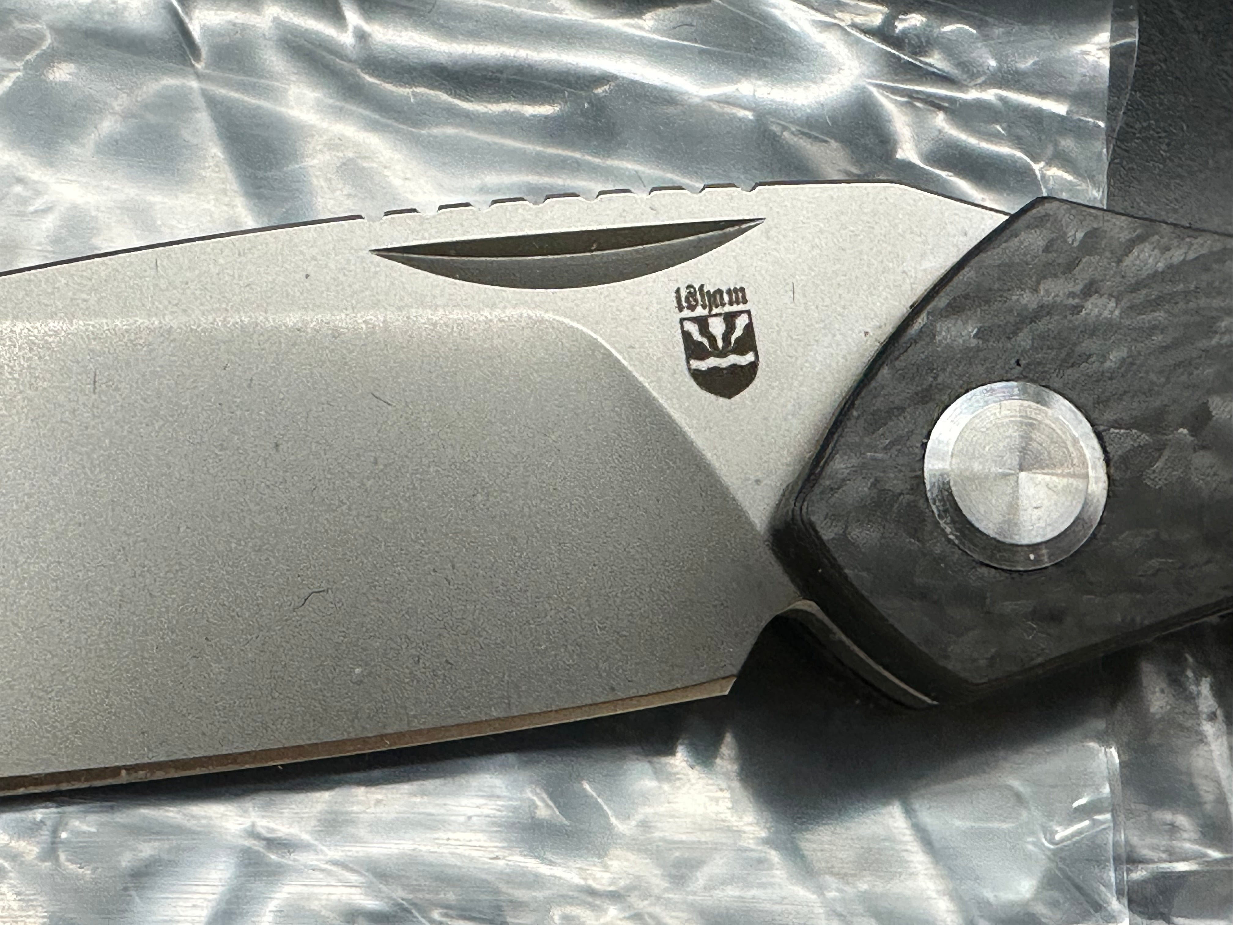 Isham Bladeworks Abstruse: Elijah Isham design. 2.875 inch stonewashed Bohler M390 blade