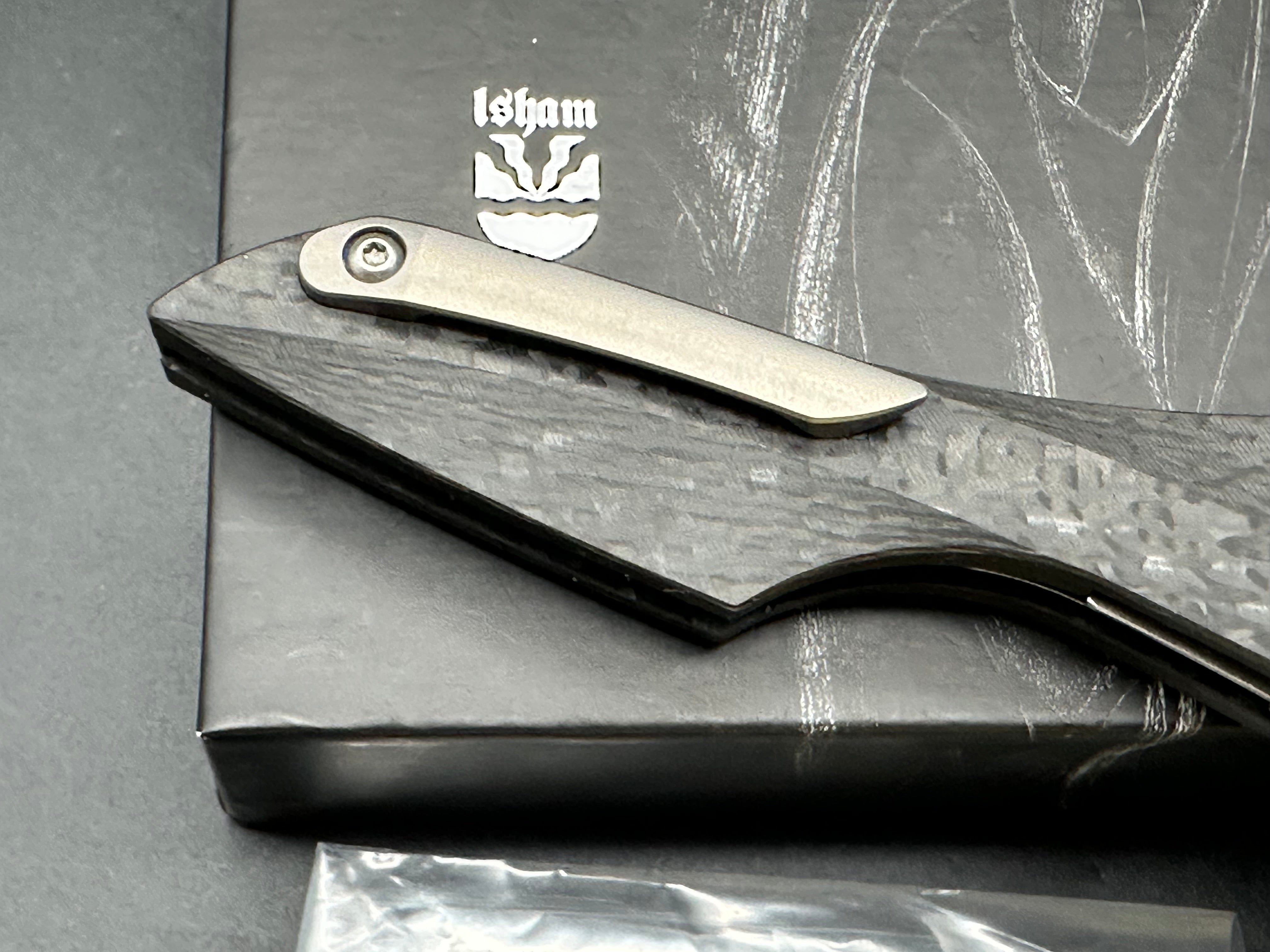 Isham Bladeworks Abstruse: Elijah Isham design. 2.875 inch stonewashed Bohler M390 blade